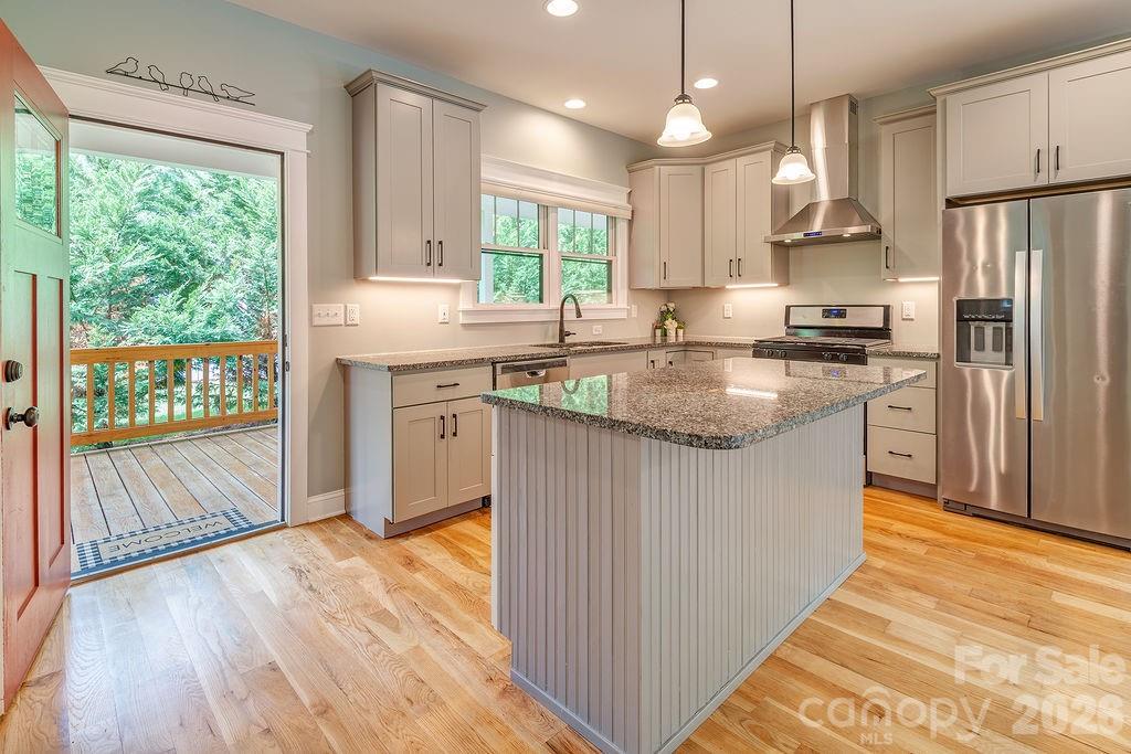 18 Wildwood Park Drive — Weaverville