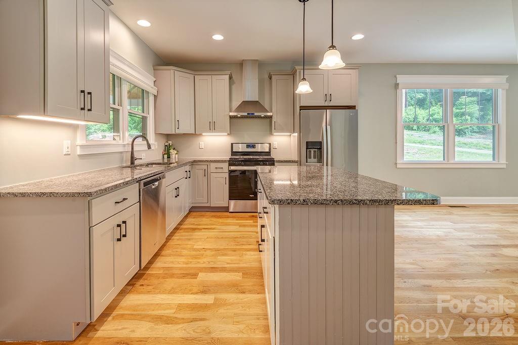 18 Wildwood Park Drive — Weaverville