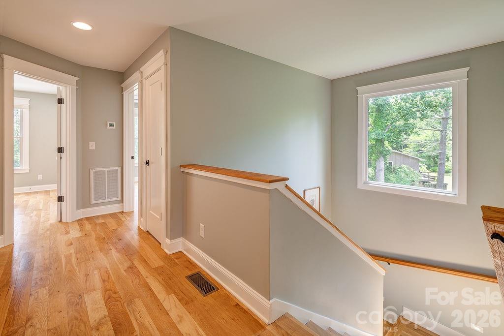 18 Wildwood Park Drive — Weaverville