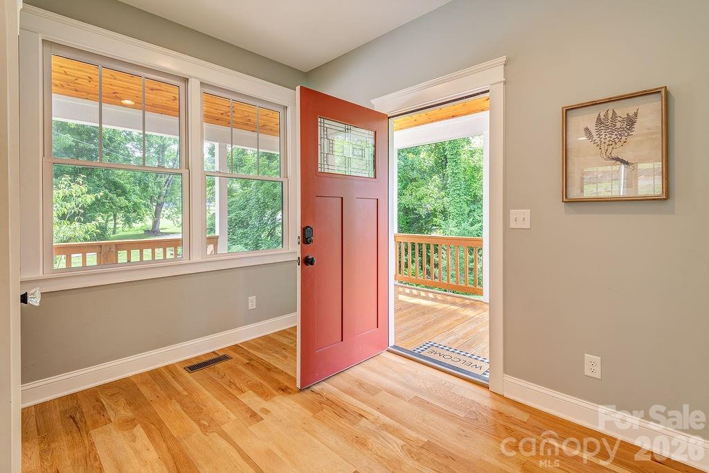 18 Wildwood Park Drive — Weaverville