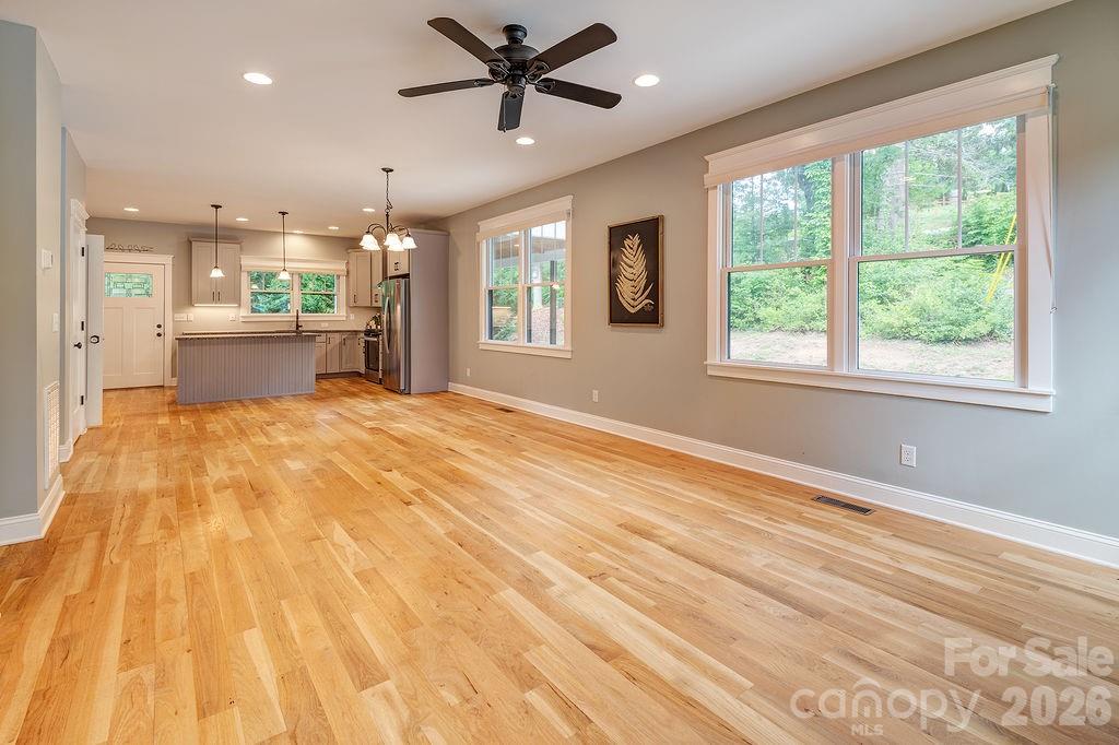 18 Wildwood Park Drive — Weaverville