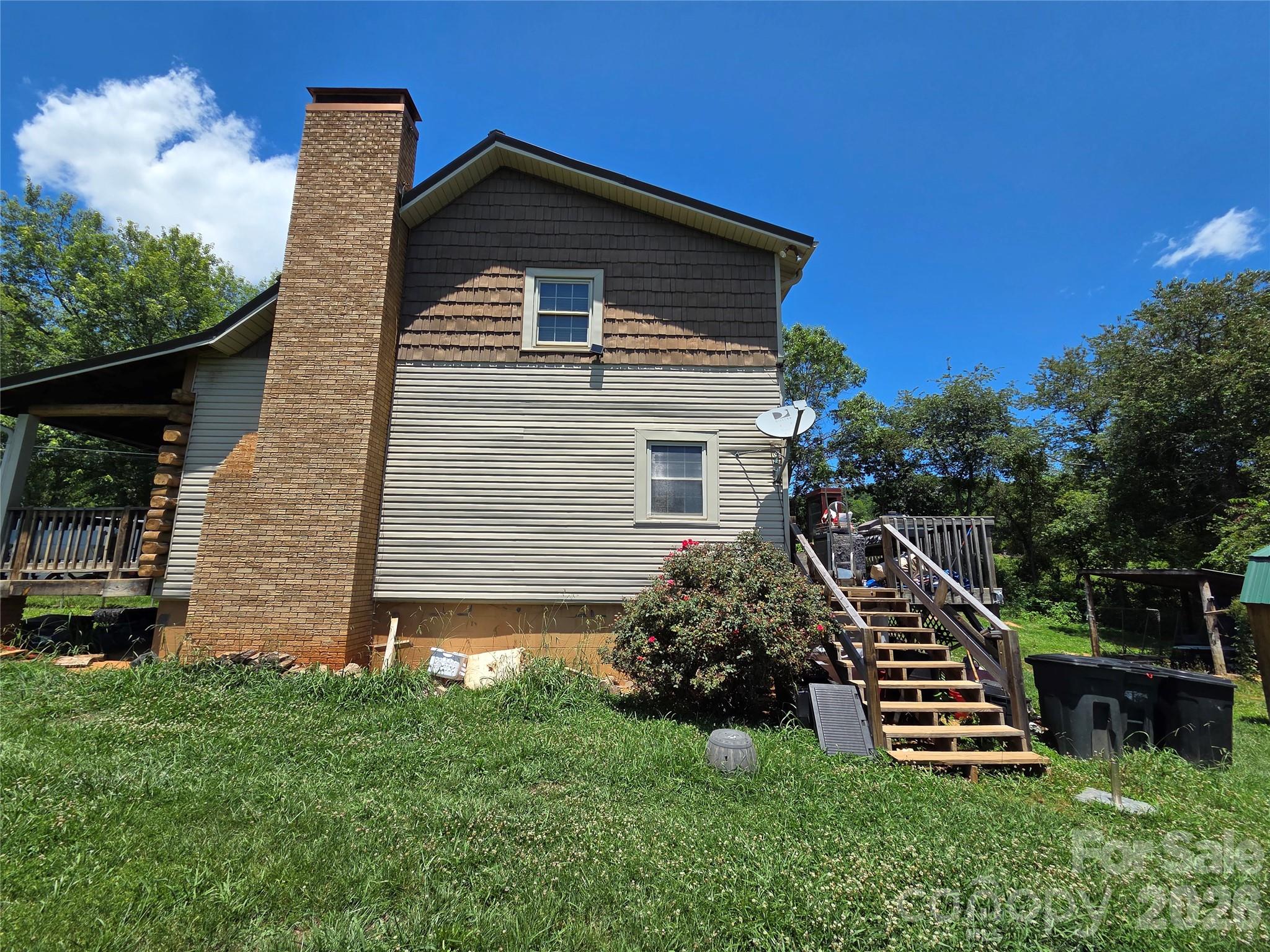 3030 Jones Wade Road — Hudson