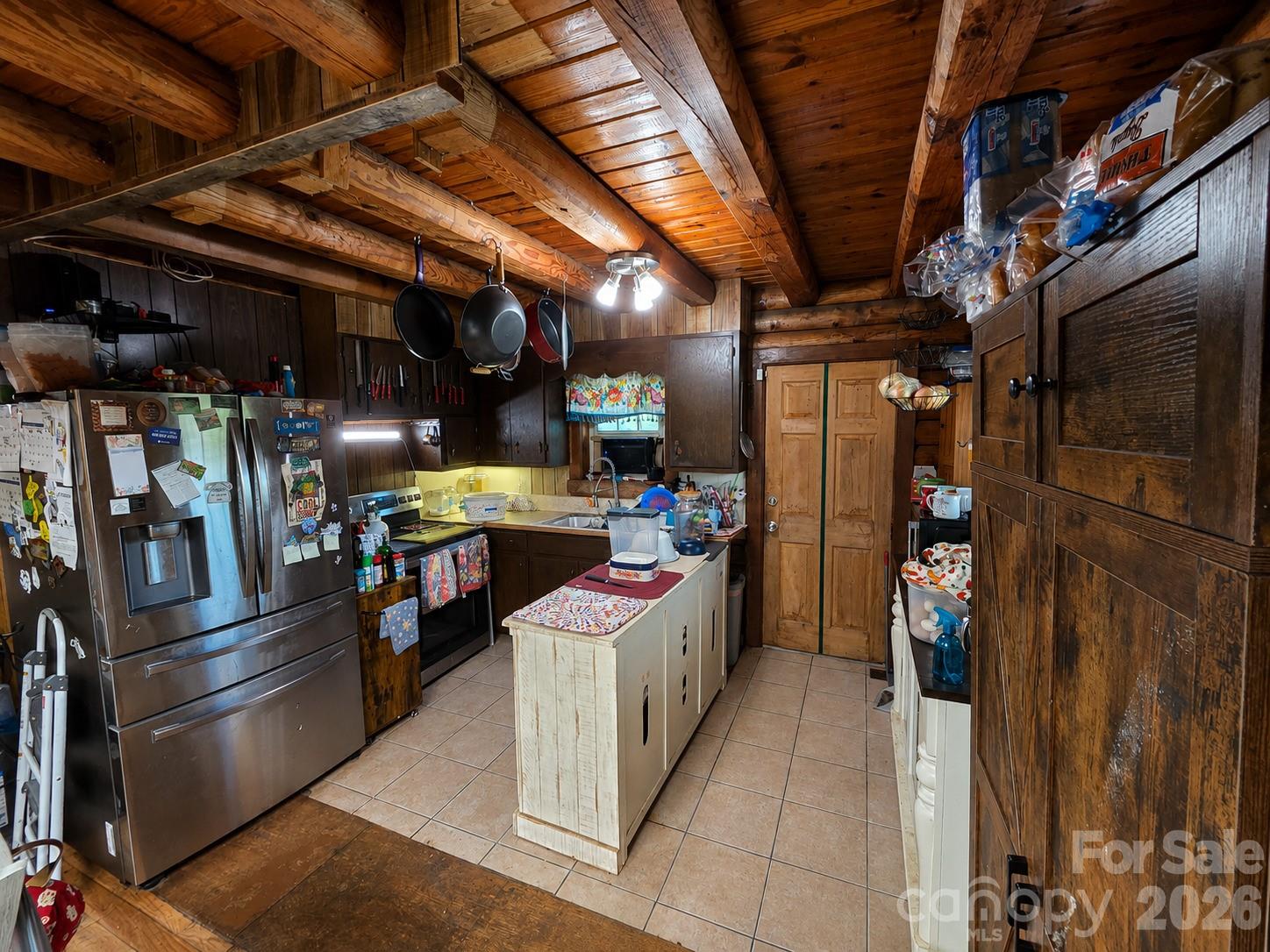 3030 Jones Wade Road — Hudson