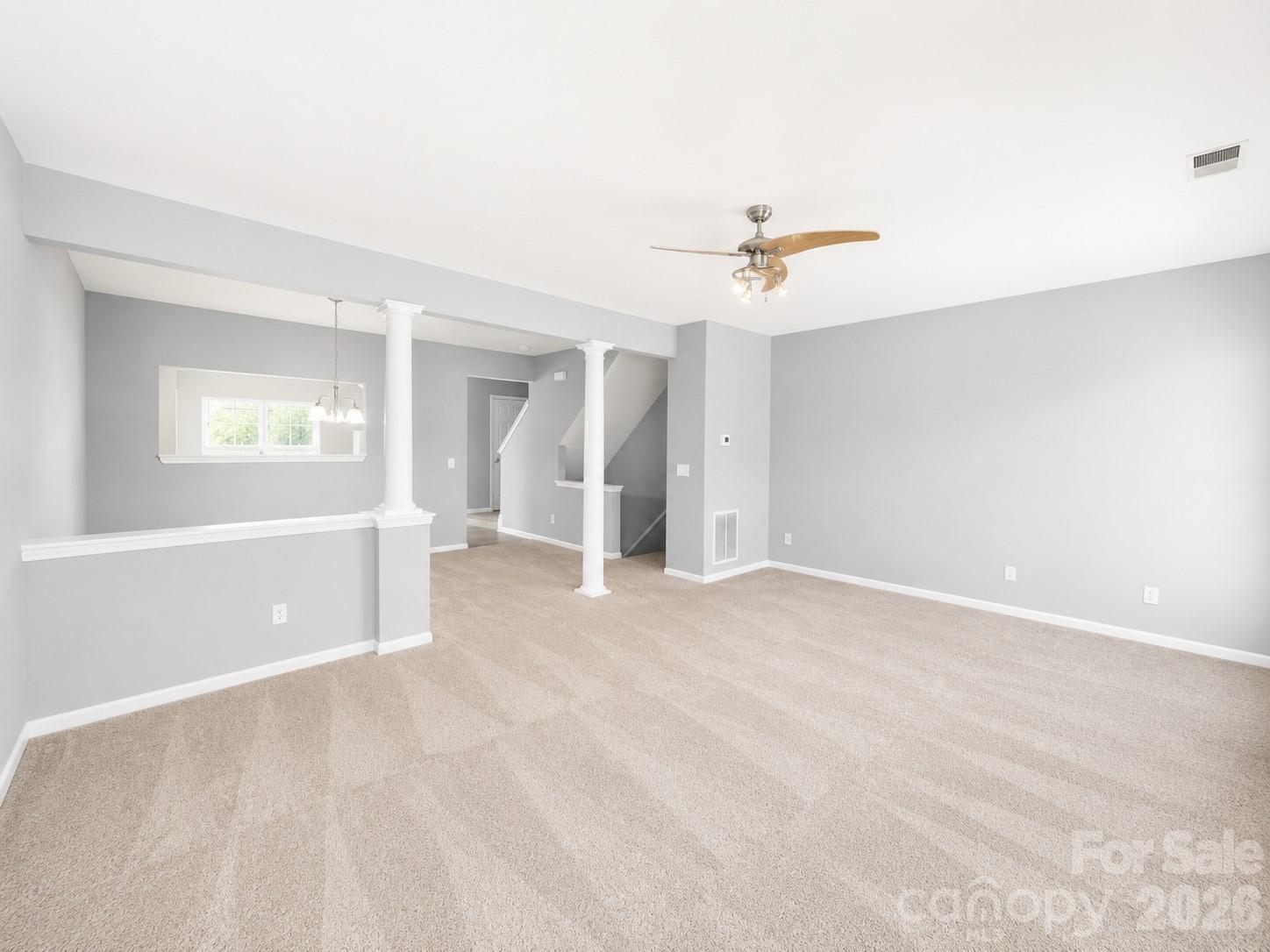 9815 Treeside Lane — Matthews