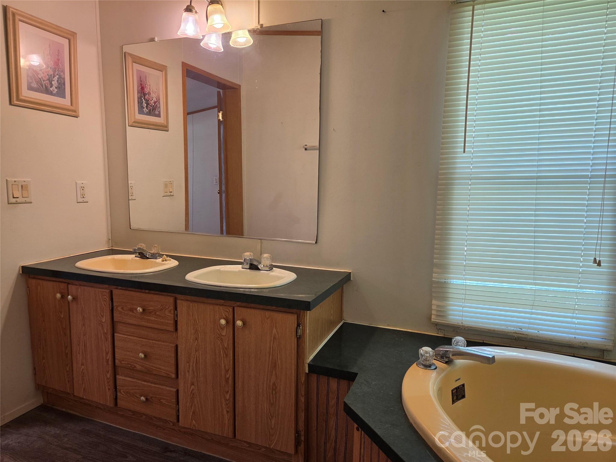 14492 Saint Simon Court — Stanfield