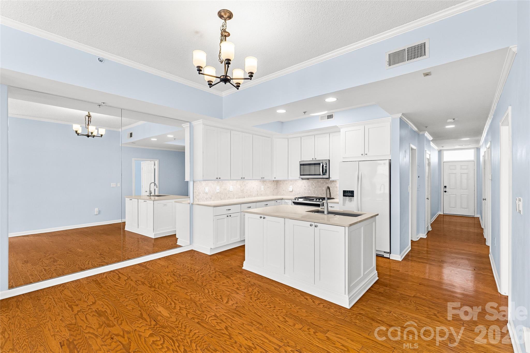 405 W 7th Street — Charlotte