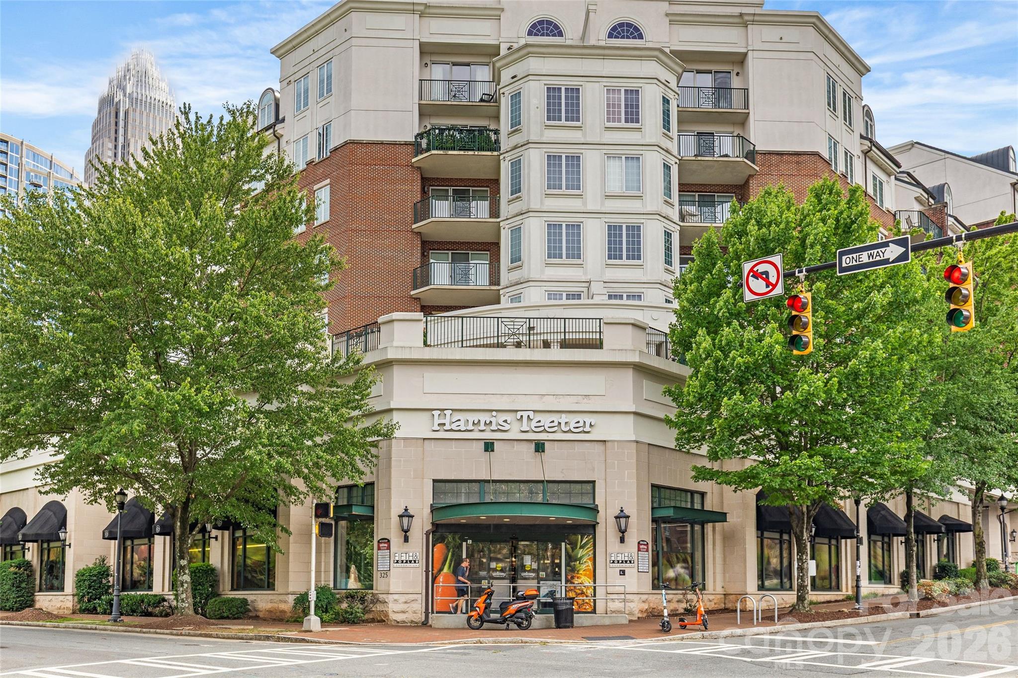 405 W 7th Street — Charlotte