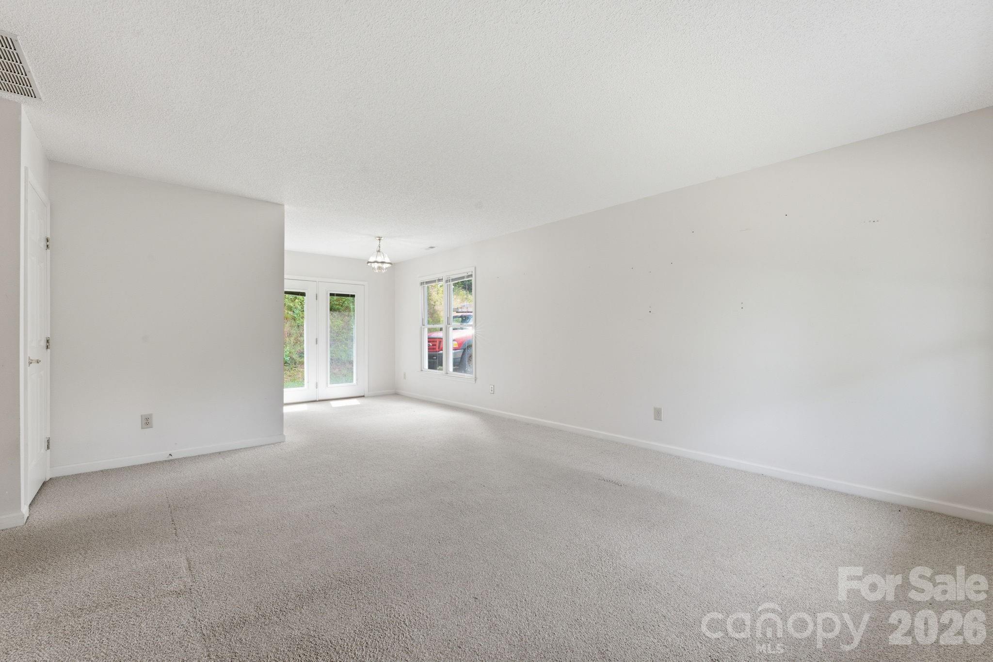 43 Willdee Way — Sylva