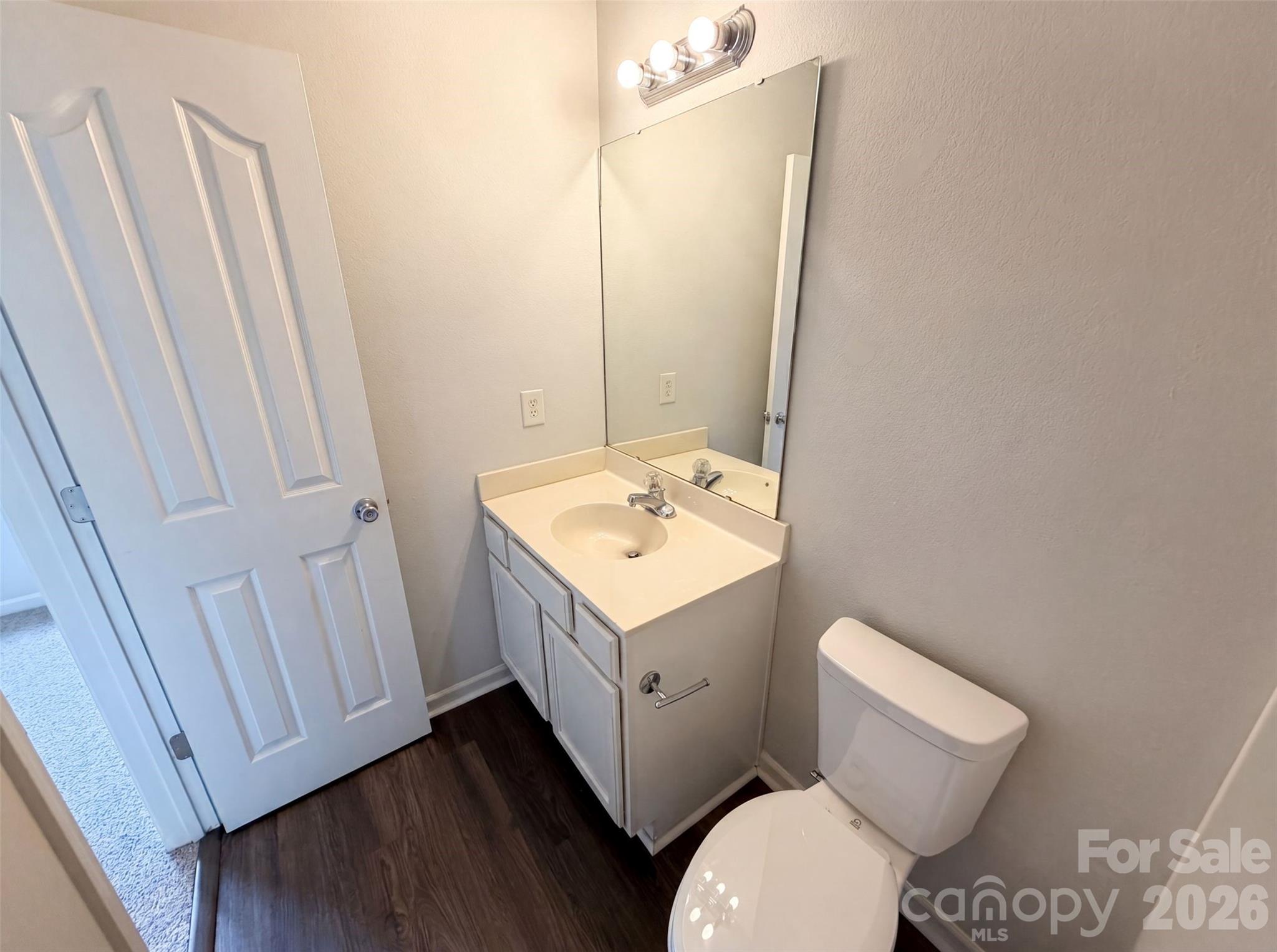3831 Mohawk Court — Charlotte