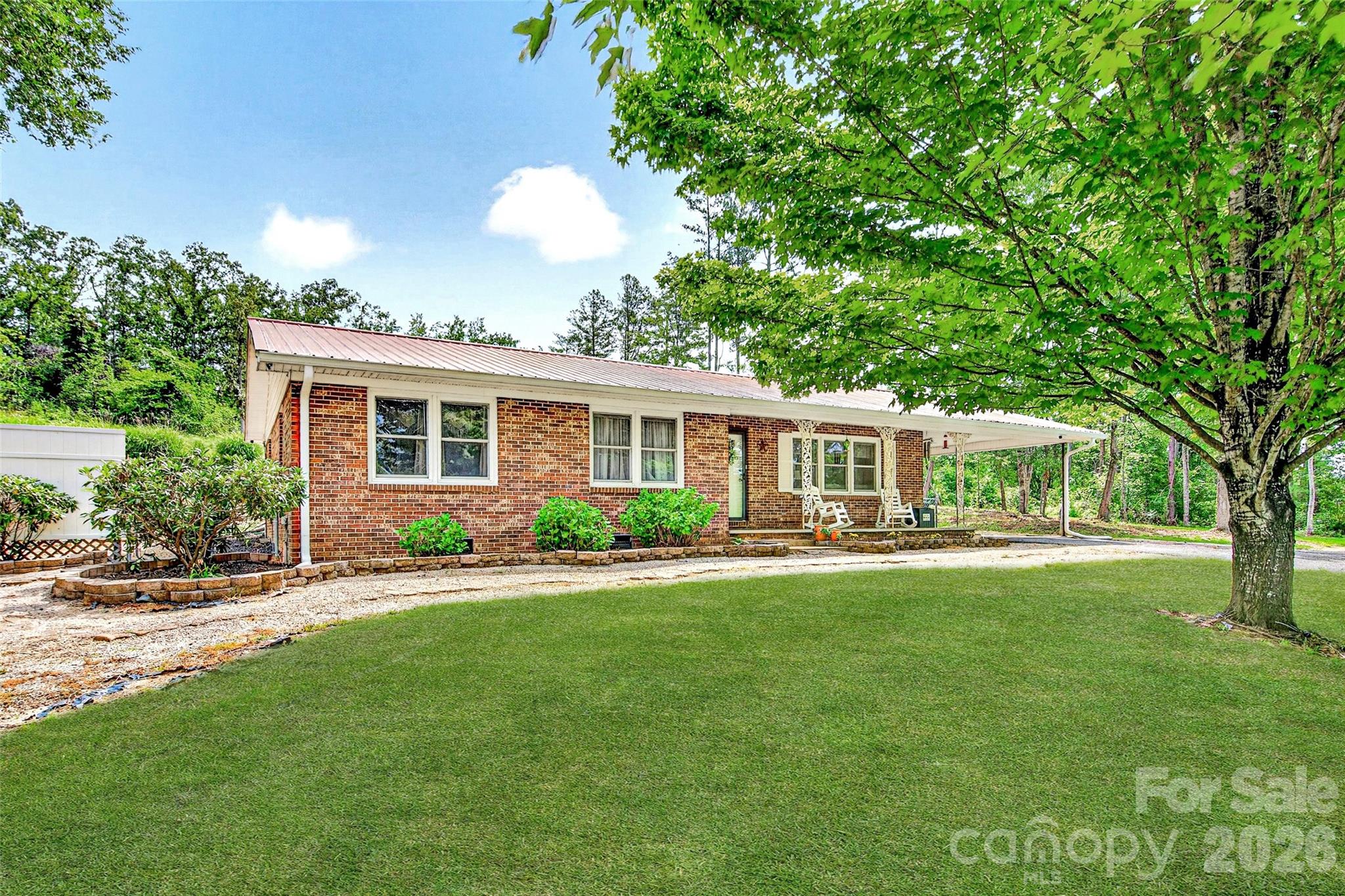 2355 Tatertown Loop — Nebo