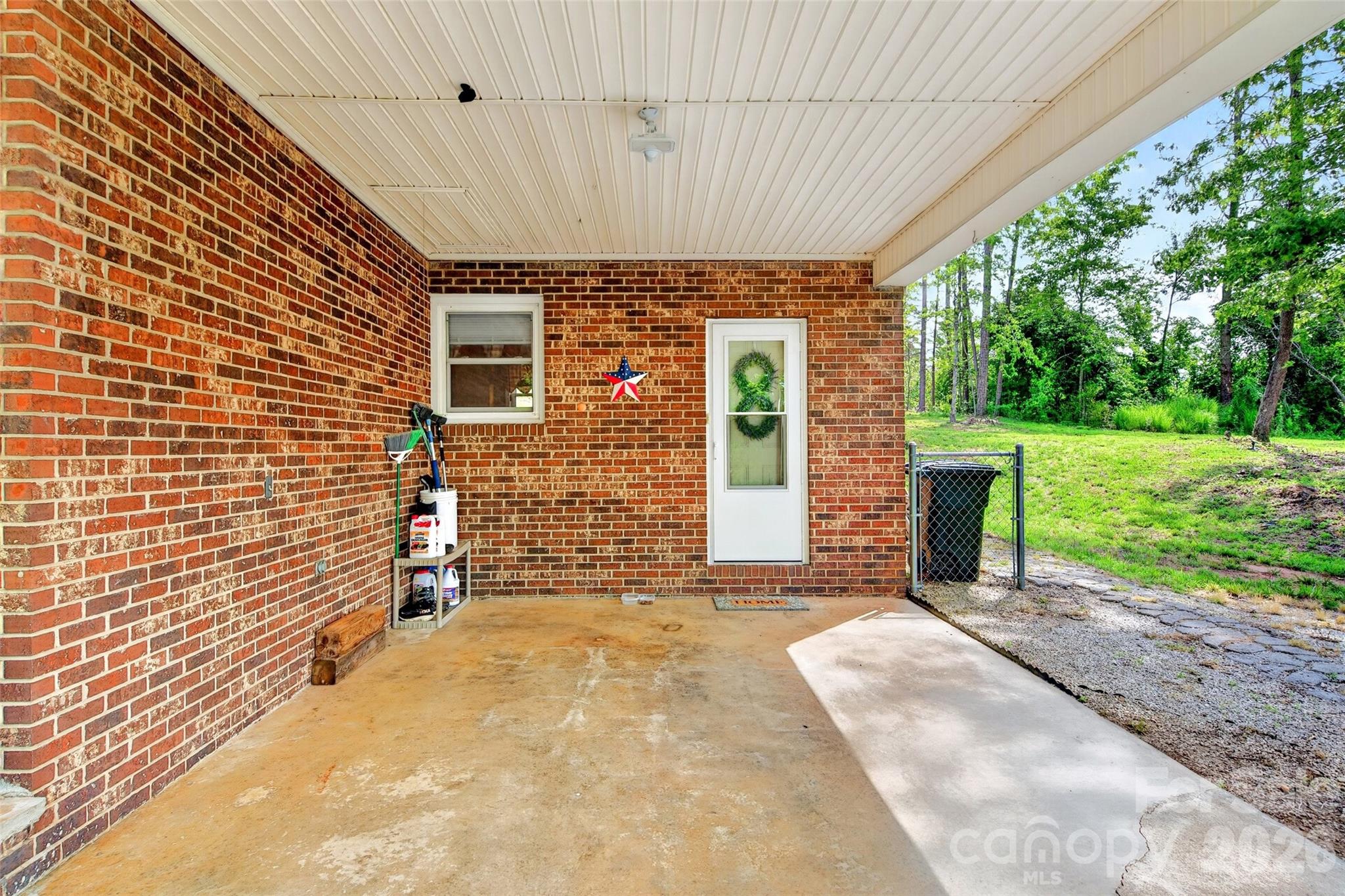 2355 Tatertown Loop — Nebo