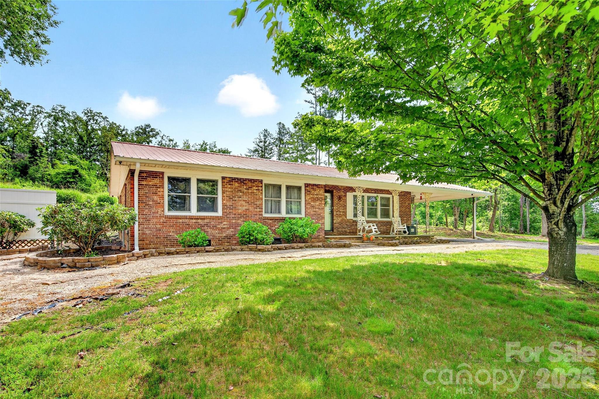 2355 Tatertown Loop — Nebo