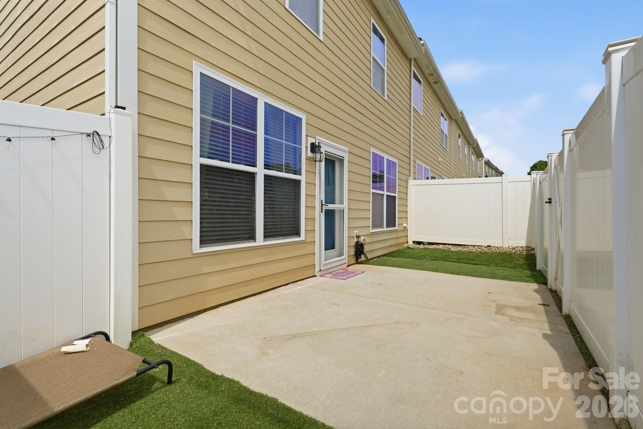 5069 Gribble Lane — Lancaster