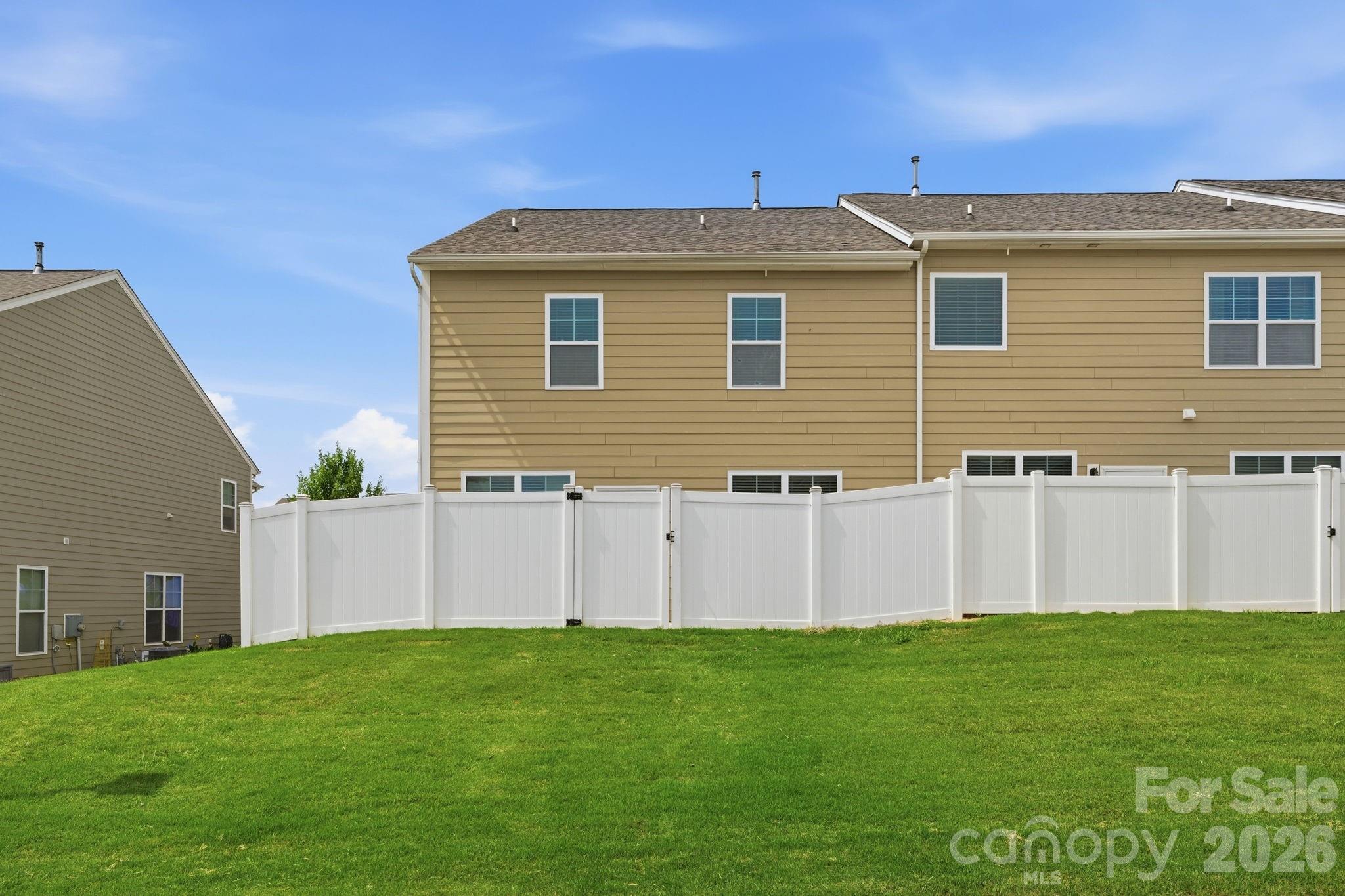 5069 Gribble Lane — Lancaster