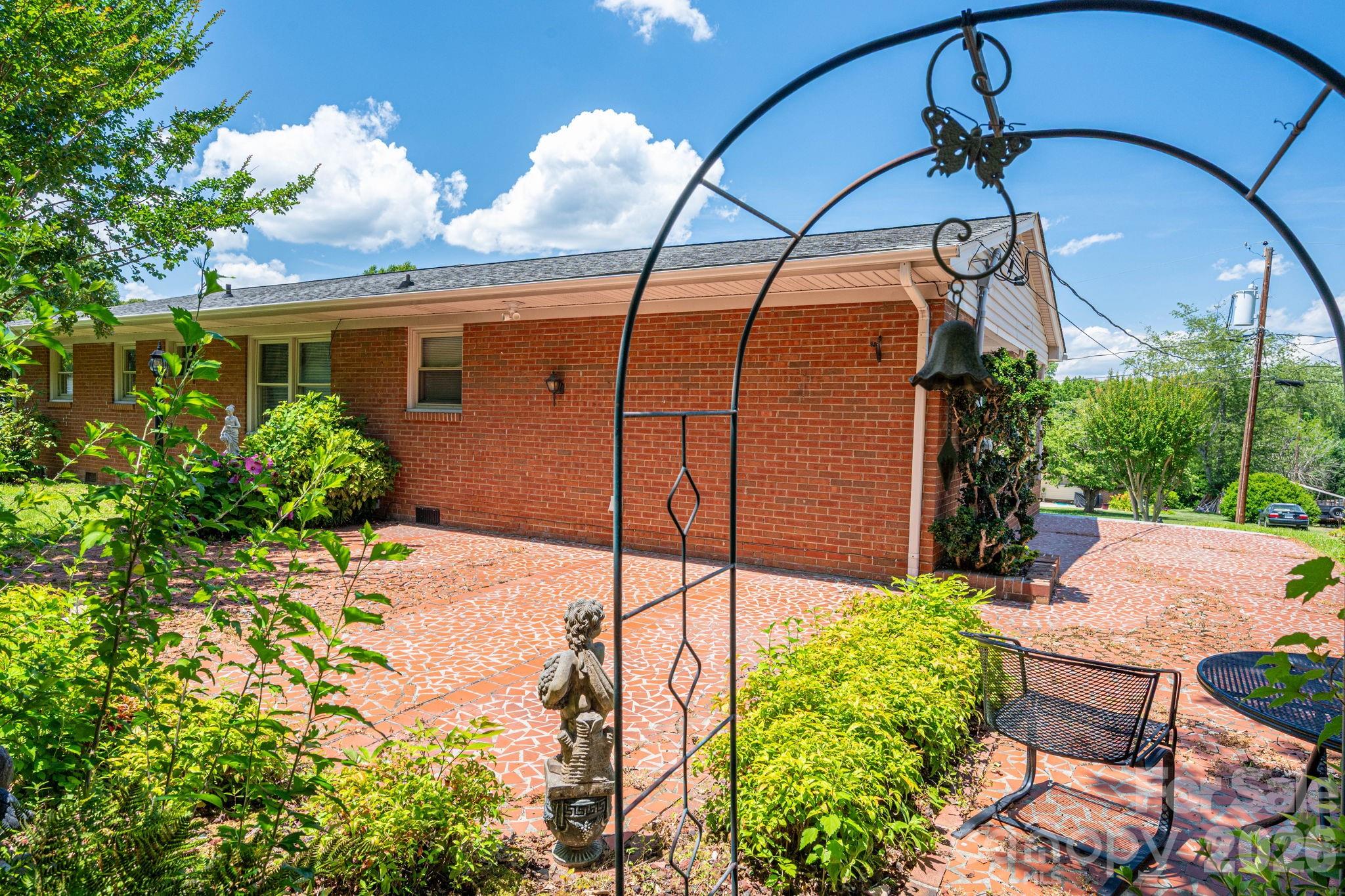 13 Spruce Pine Drive — Belmont