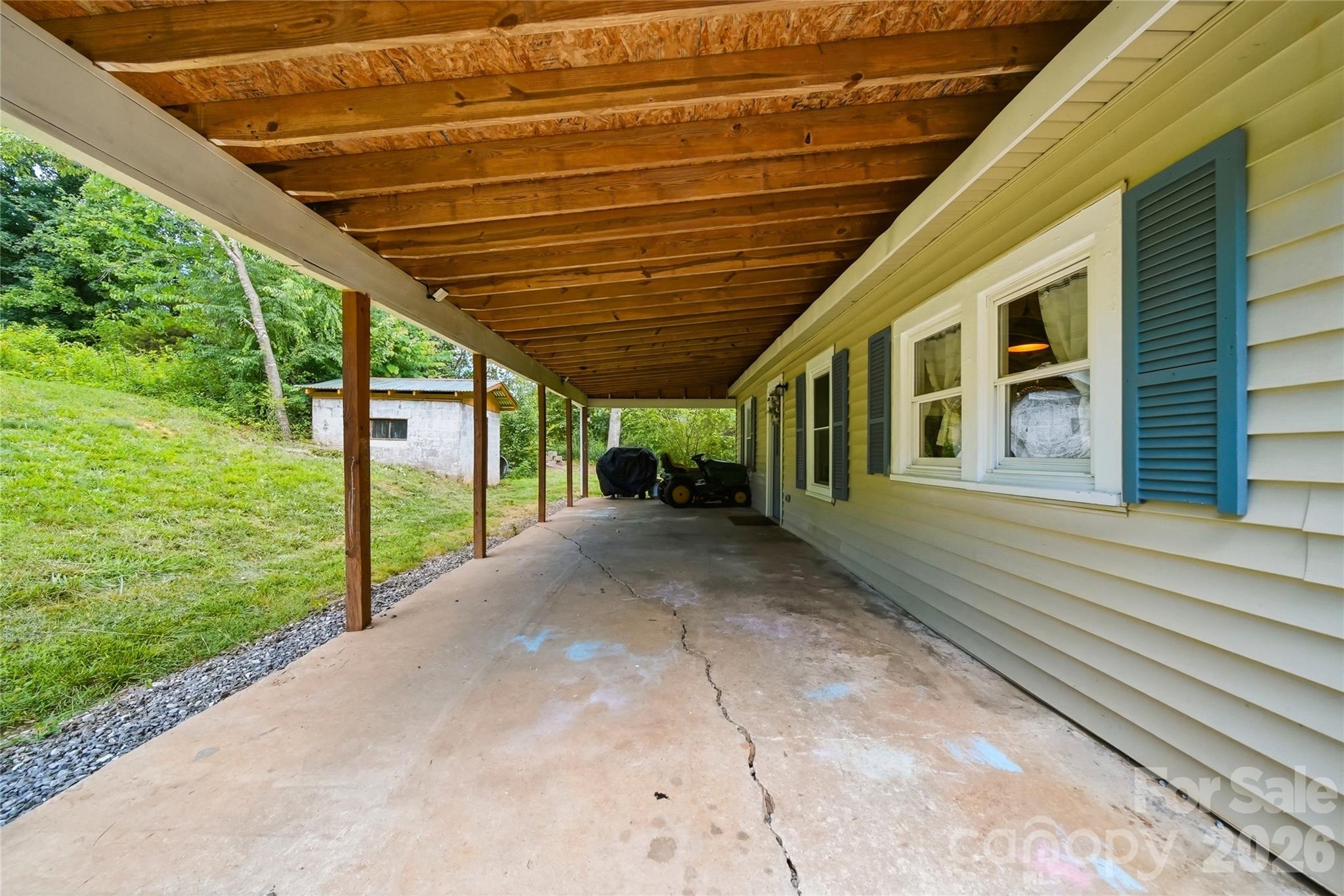 4710 Overland Road — Lenoir