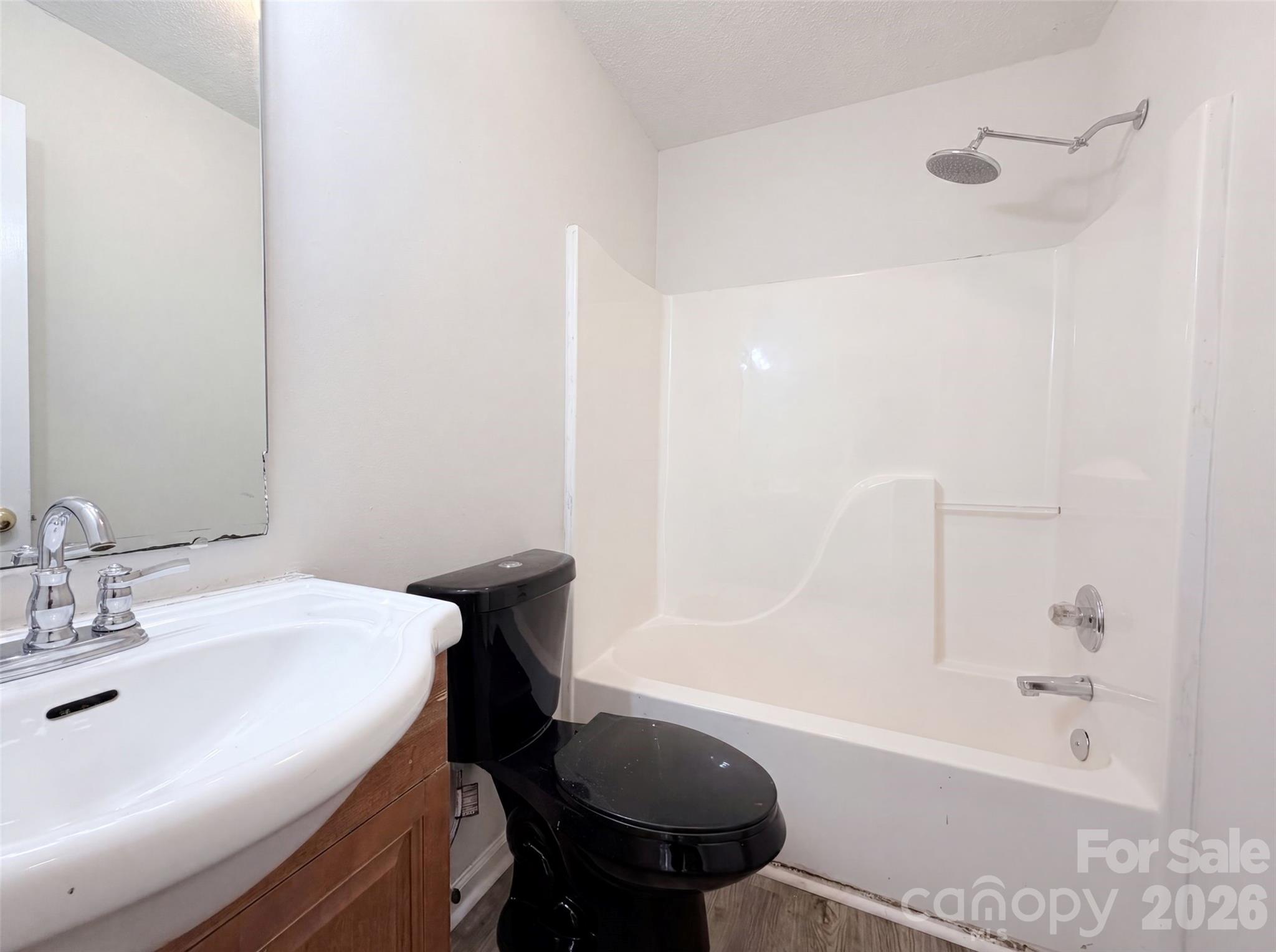 1011 Meagan Court — Bessemer City