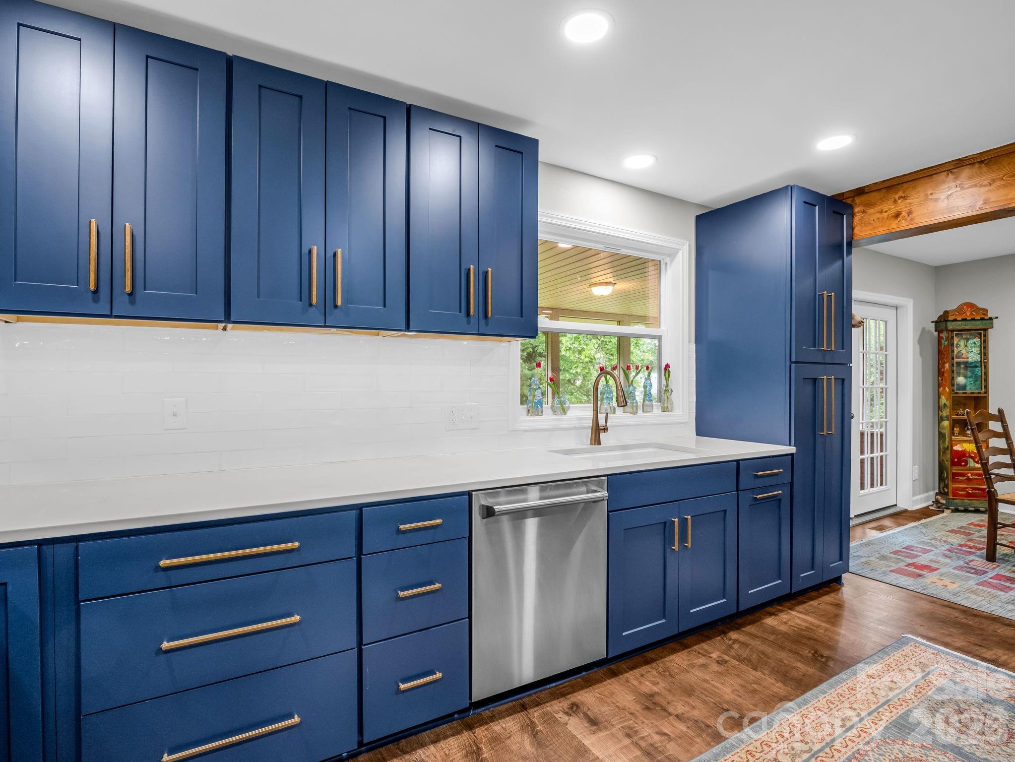 59 Underhill Road — Hendersonville