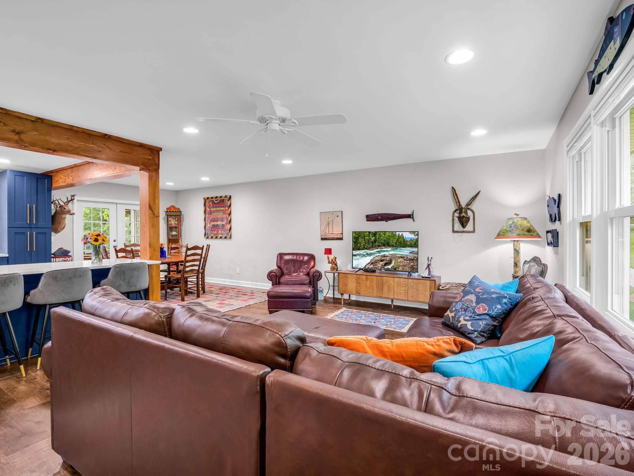 59 Underhill Road — Hendersonville