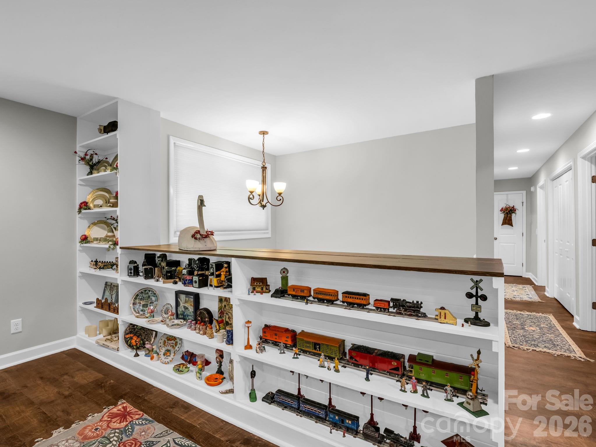 59 Underhill Road — Hendersonville