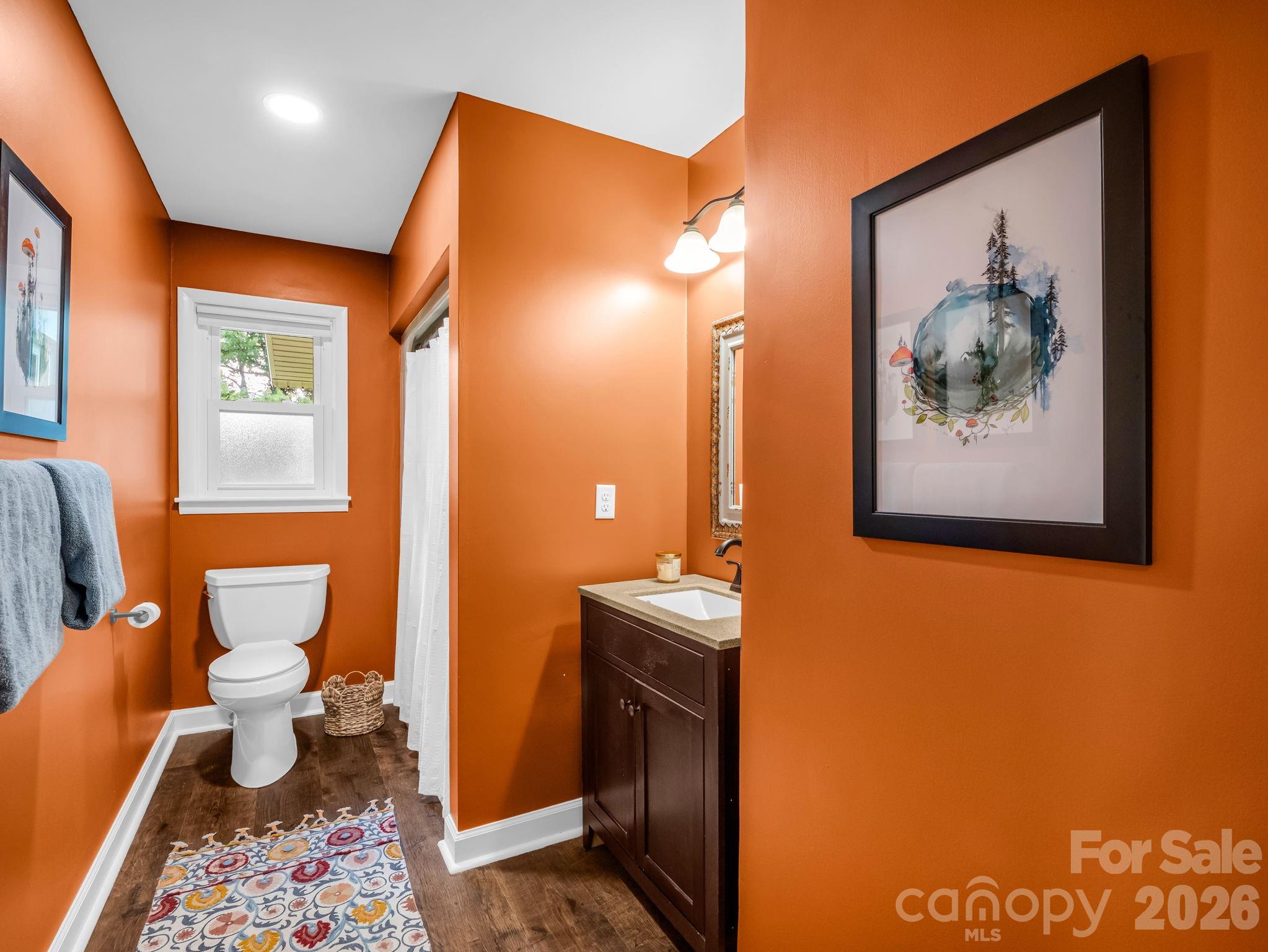 59 Underhill Road — Hendersonville