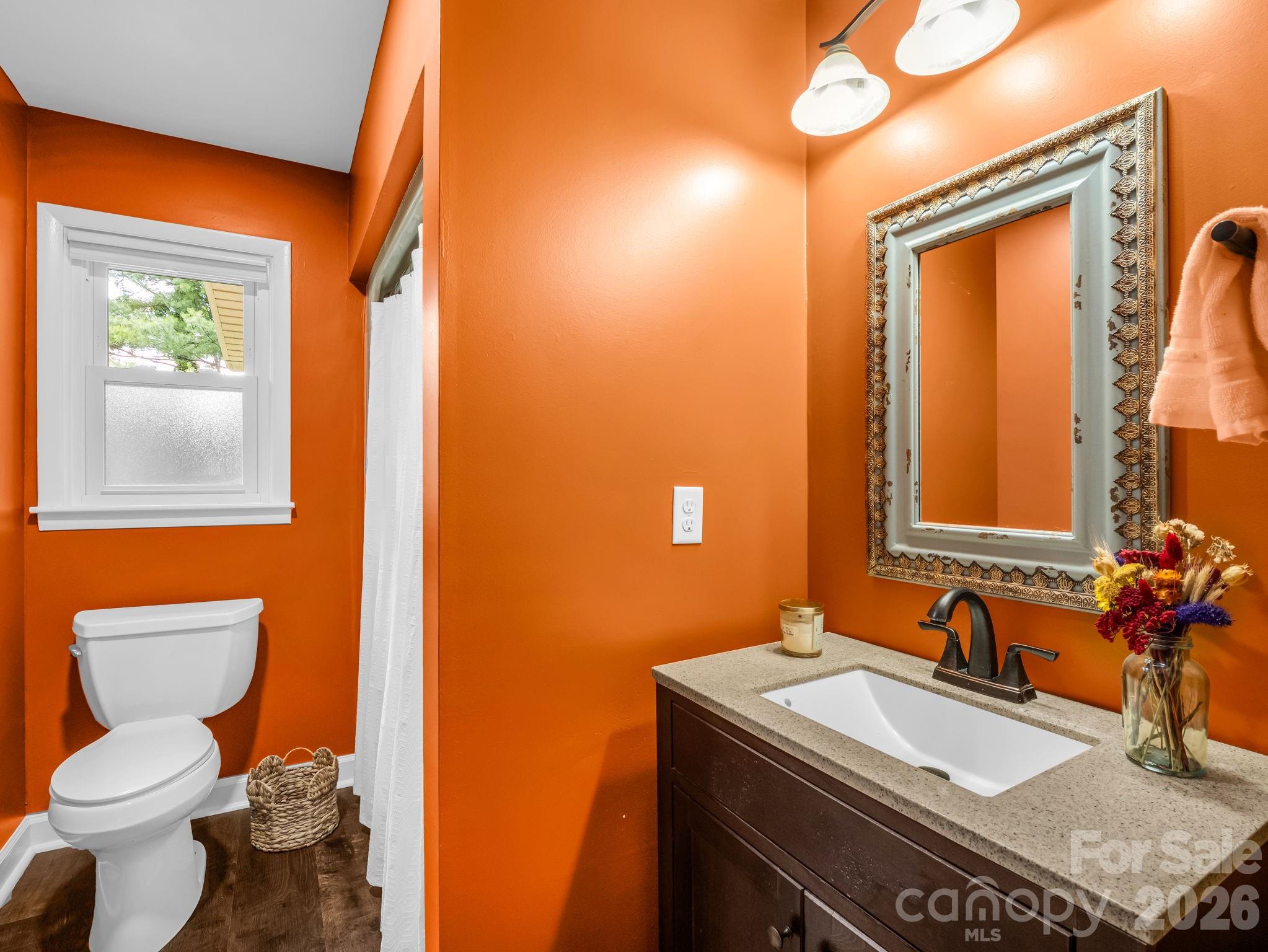 59 Underhill Road — Hendersonville