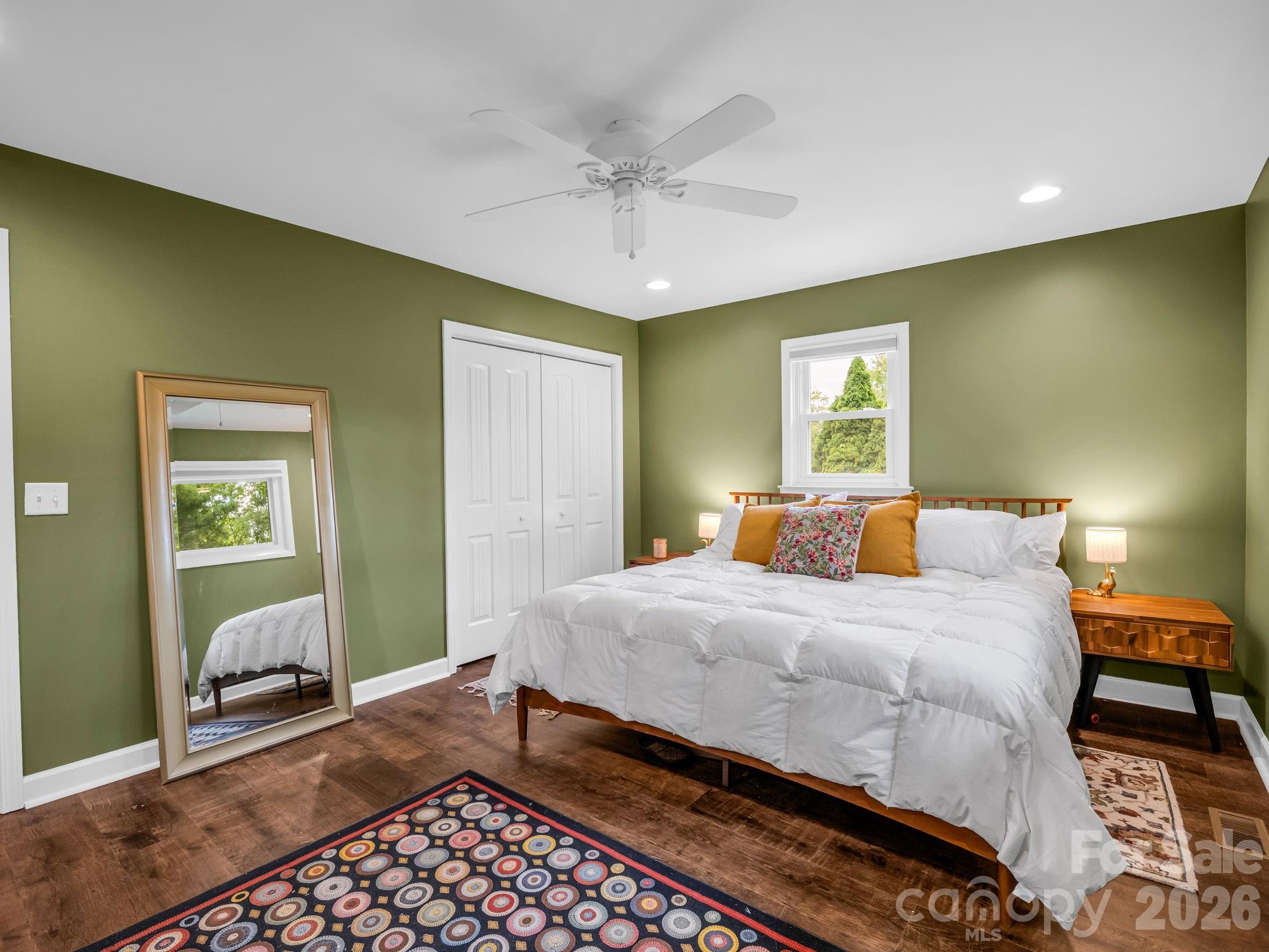 59 Underhill Road — Hendersonville
