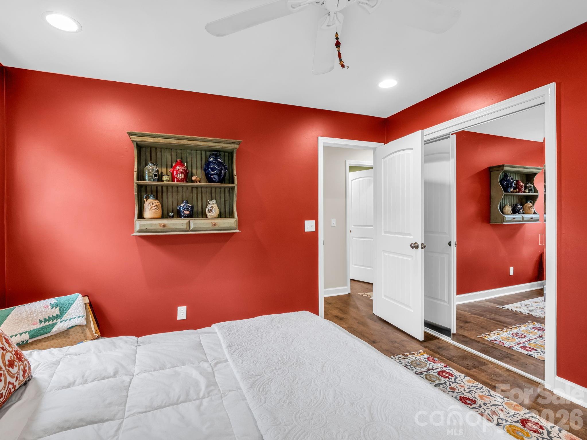 59 Underhill Road — Hendersonville