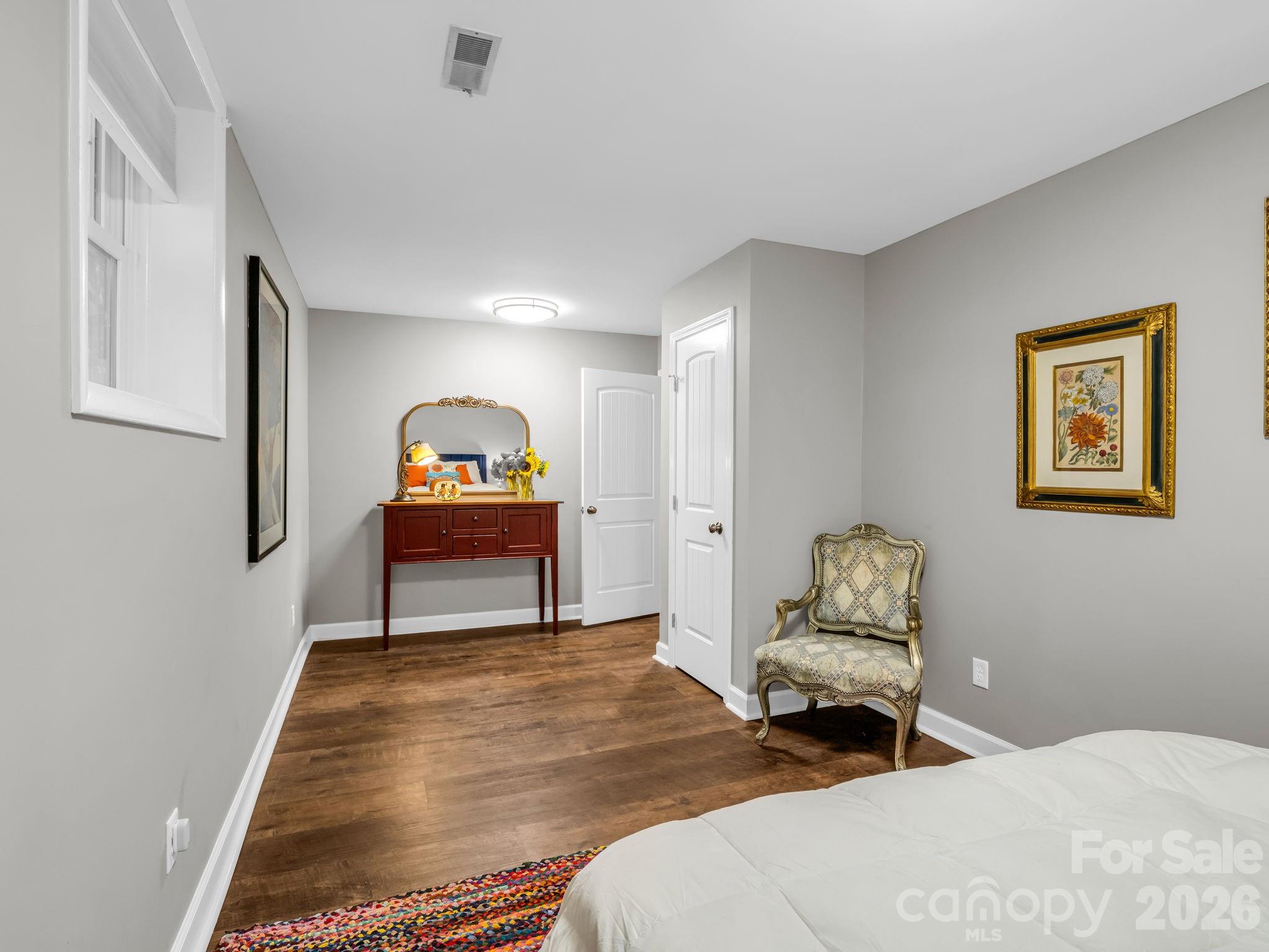 59 Underhill Road — Hendersonville