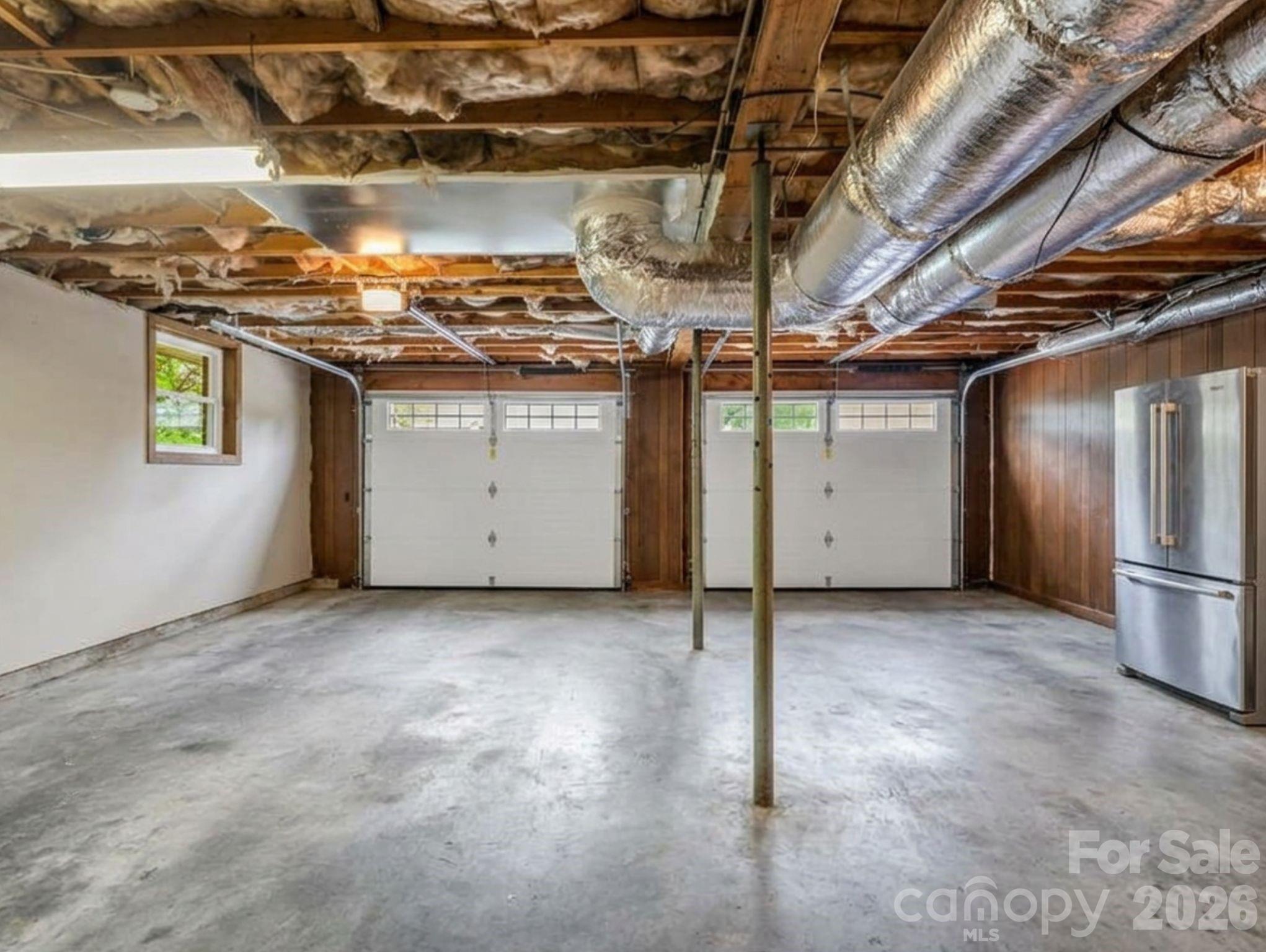 59 Underhill Road — Hendersonville
