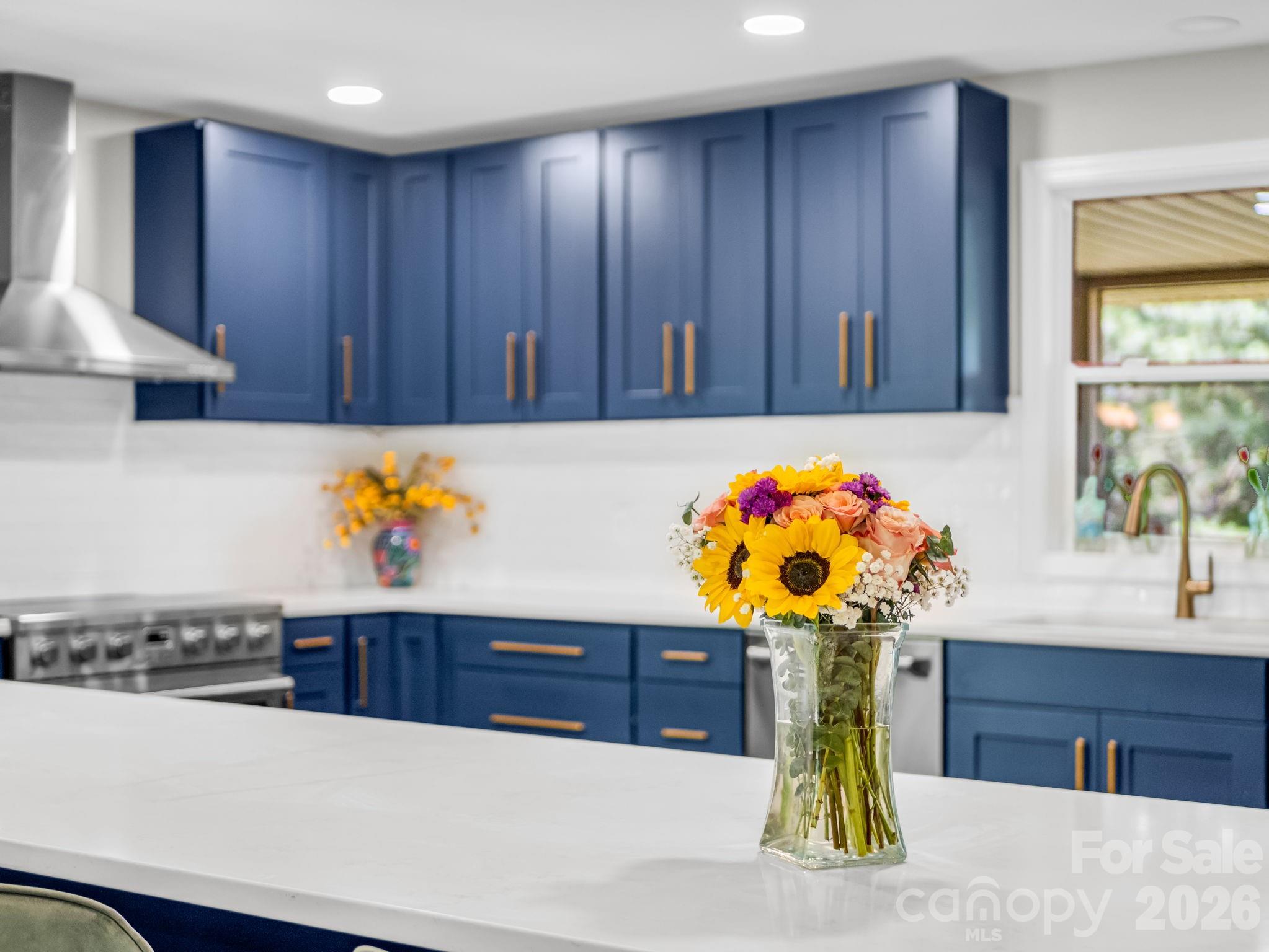 59 Underhill Road — Hendersonville
