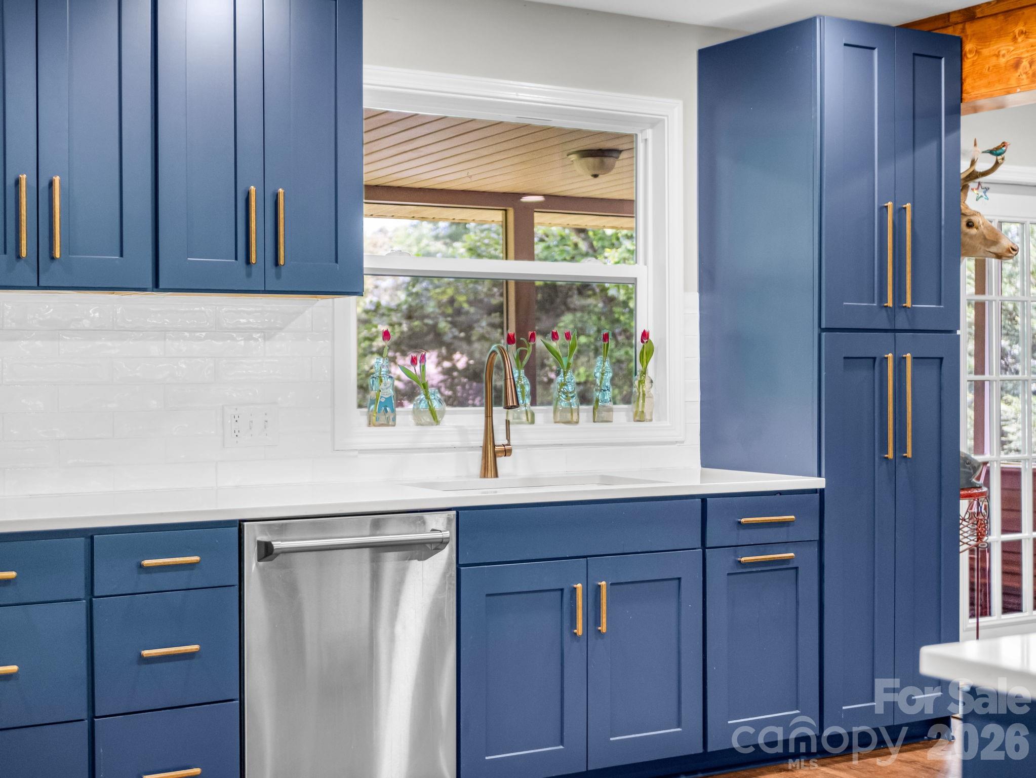 59 Underhill Road — Hendersonville