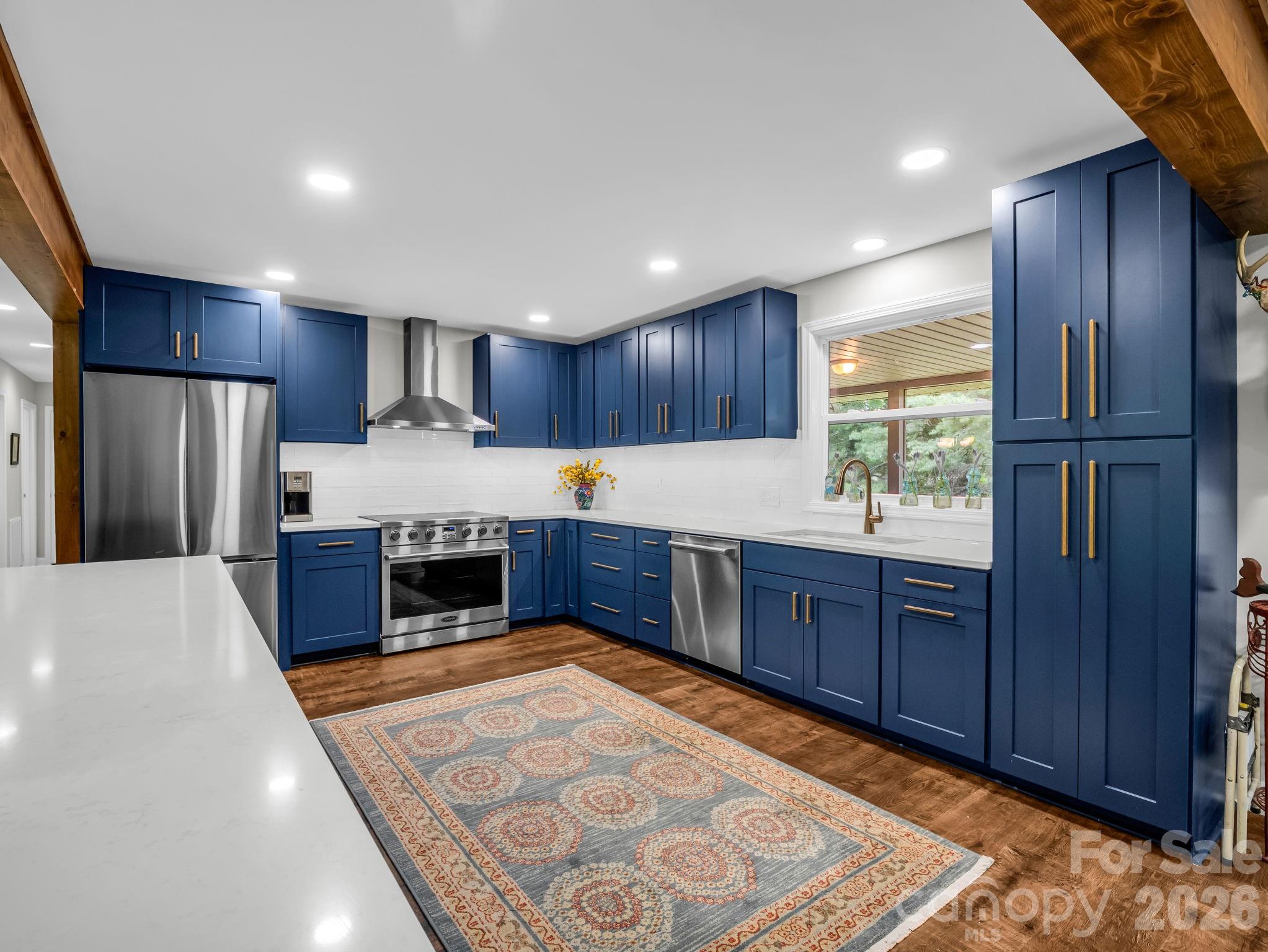 59 Underhill Road — Hendersonville