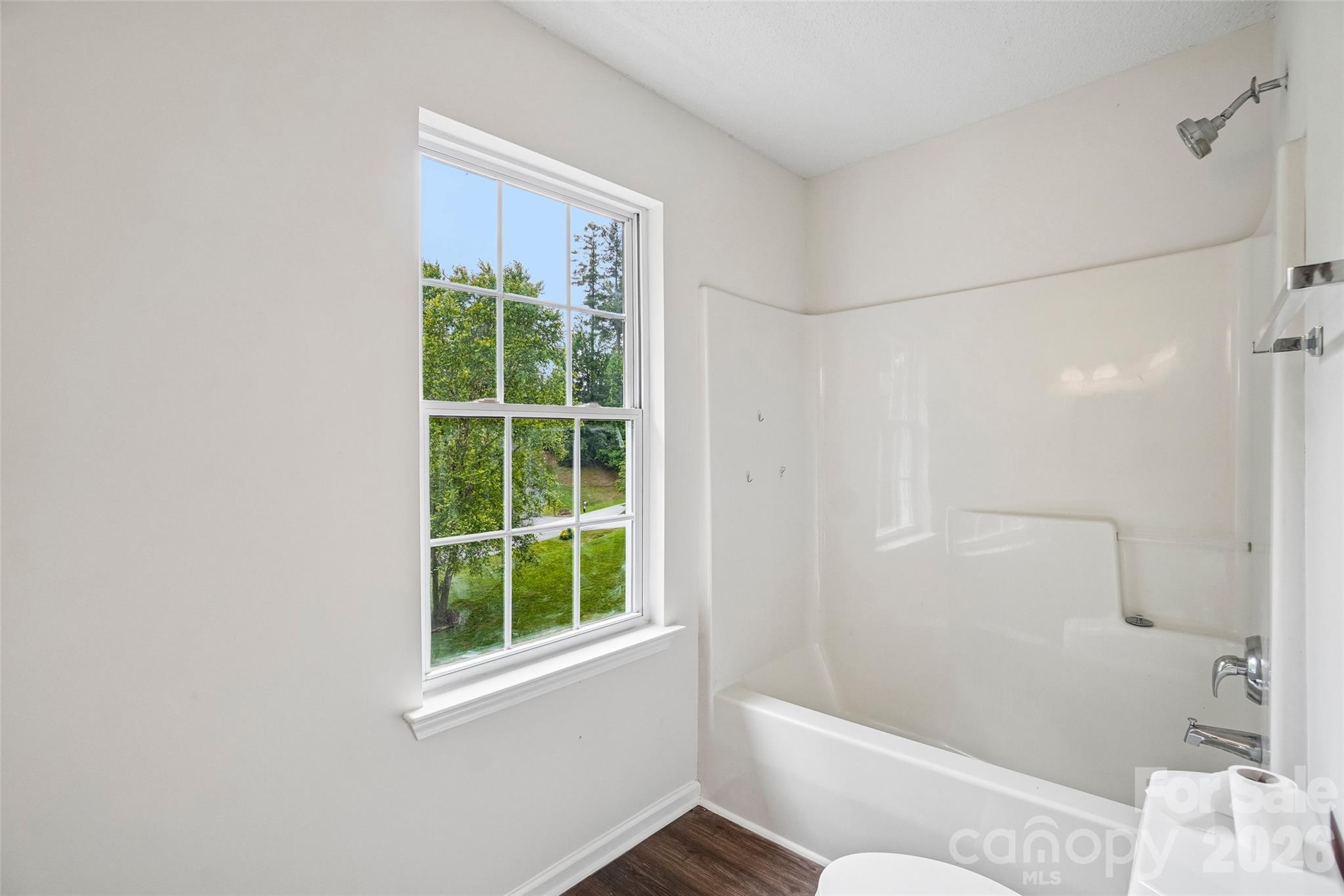 124 Karla Circle — Hendersonville