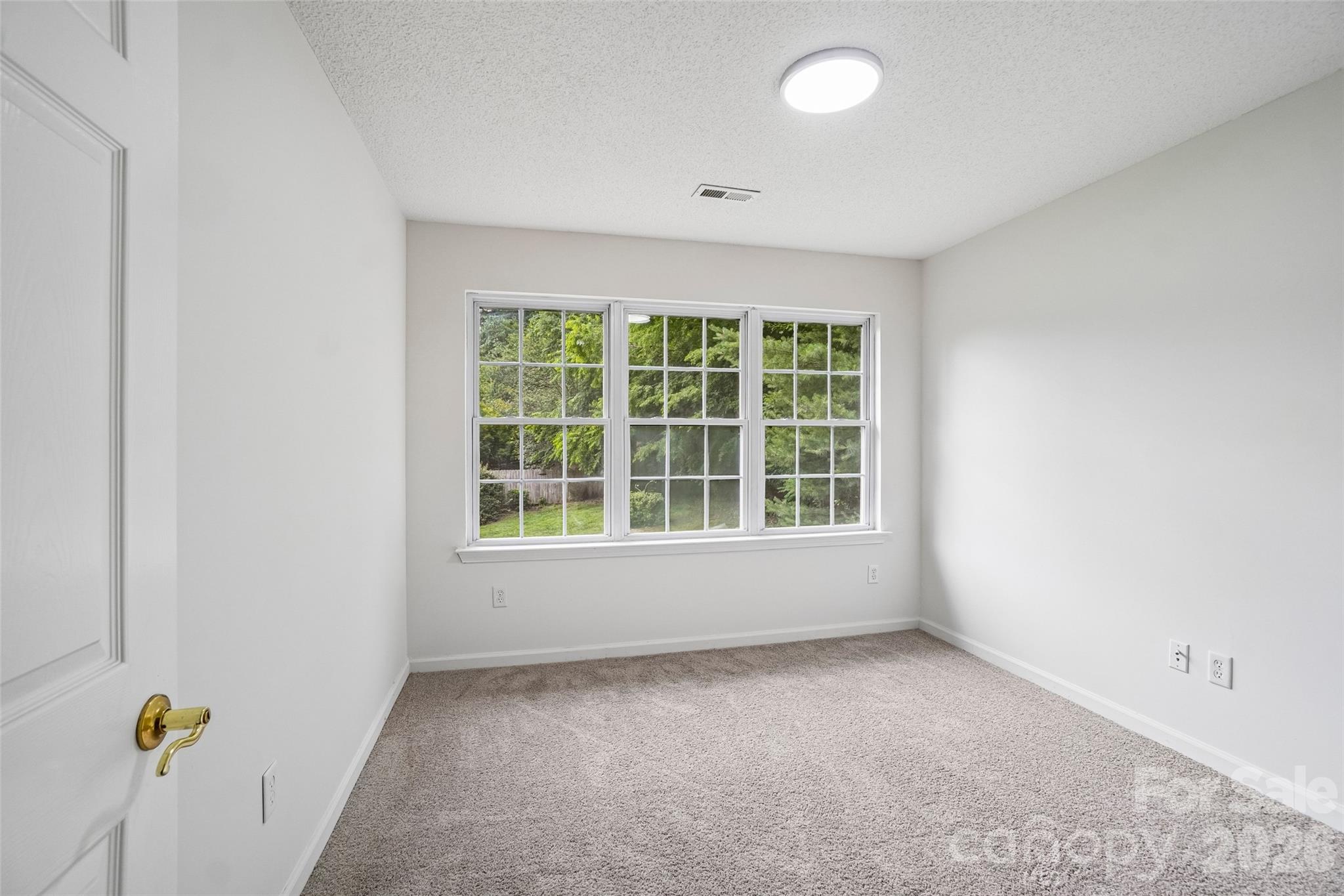 124 Karla Circle — Hendersonville