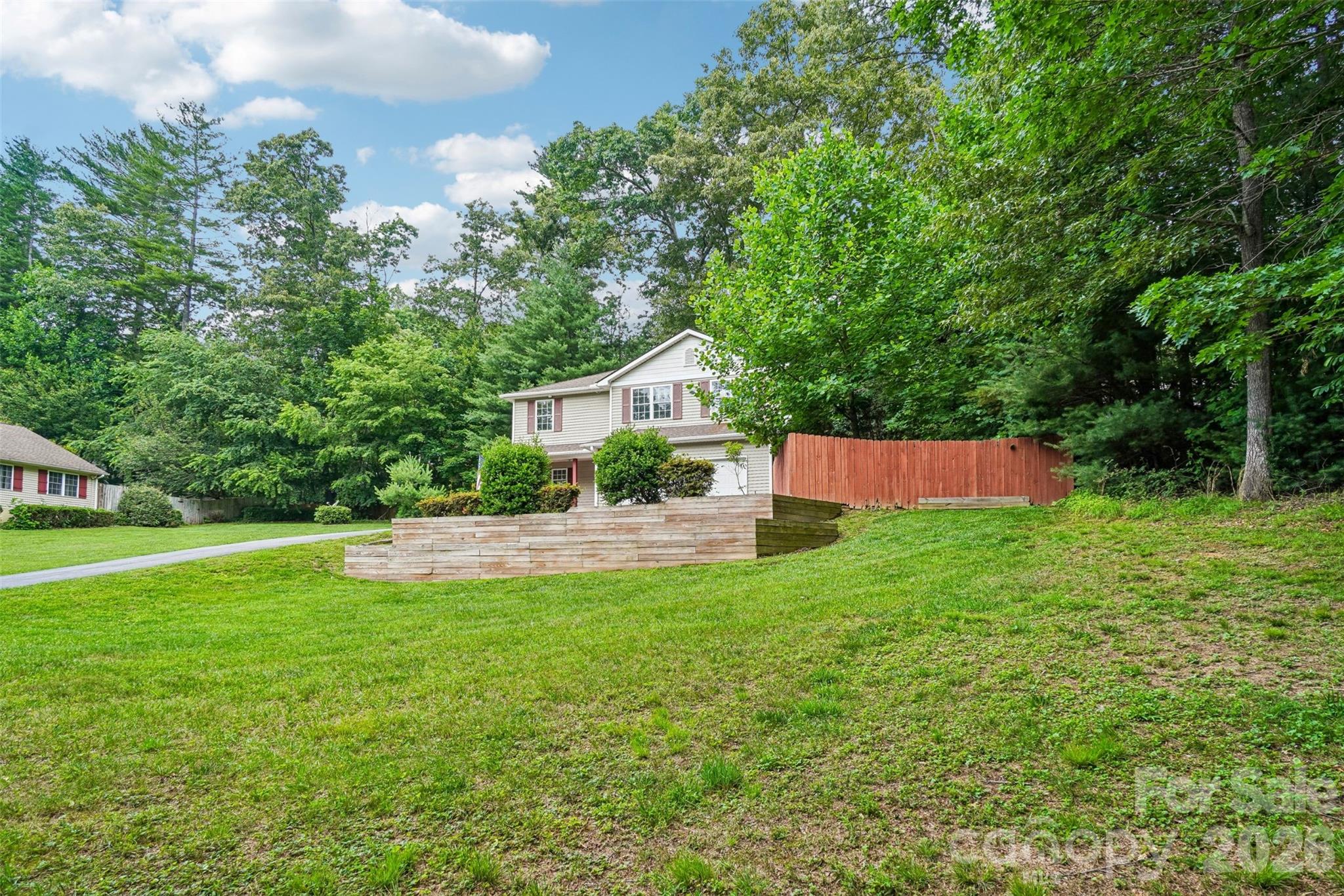 124 Karla Circle — Hendersonville