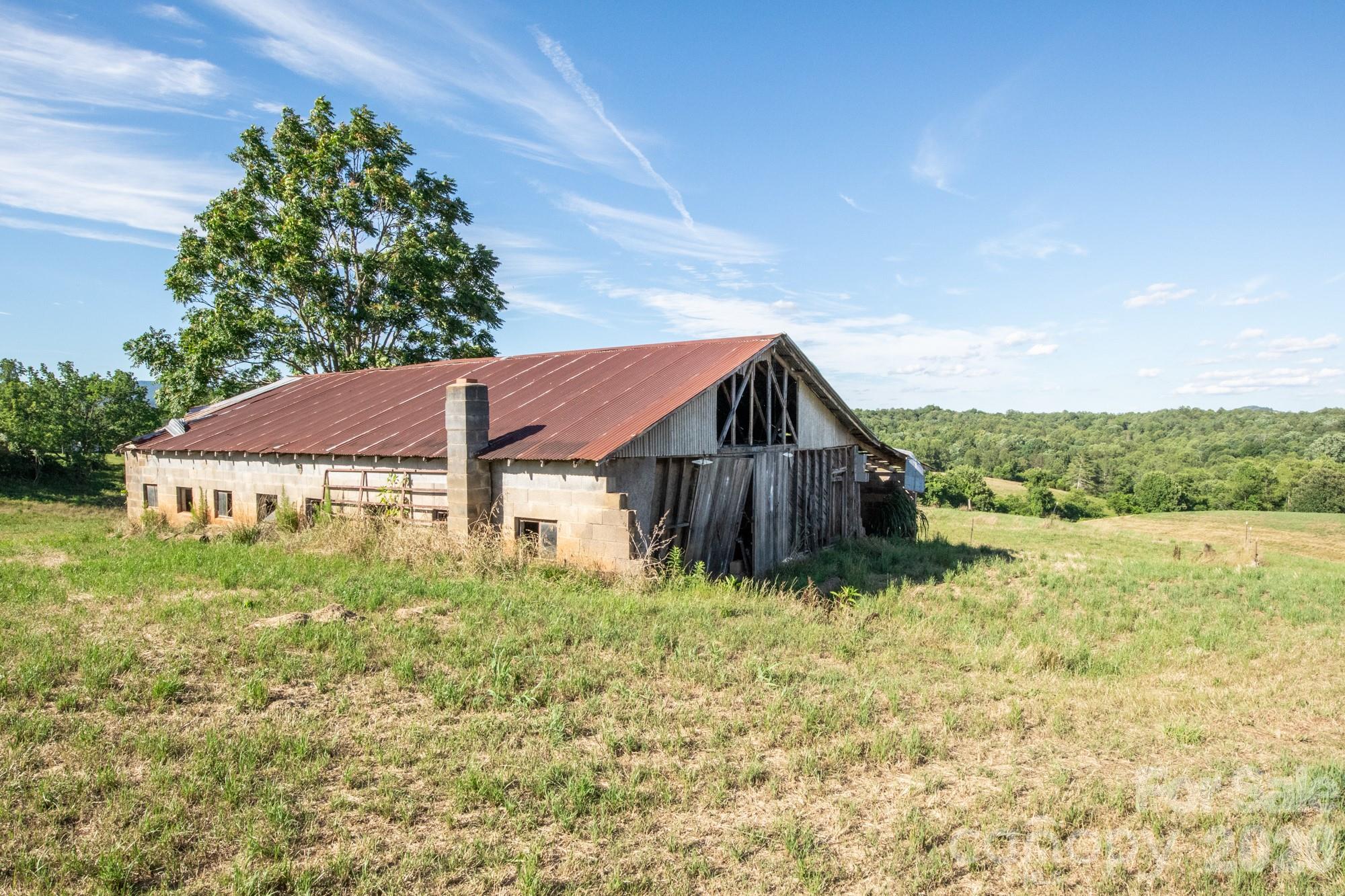 1779 Round Hill Church Road — Traphill