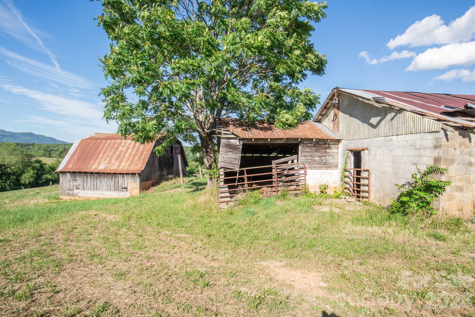 1779 Round Hill Church Road — Traphill
