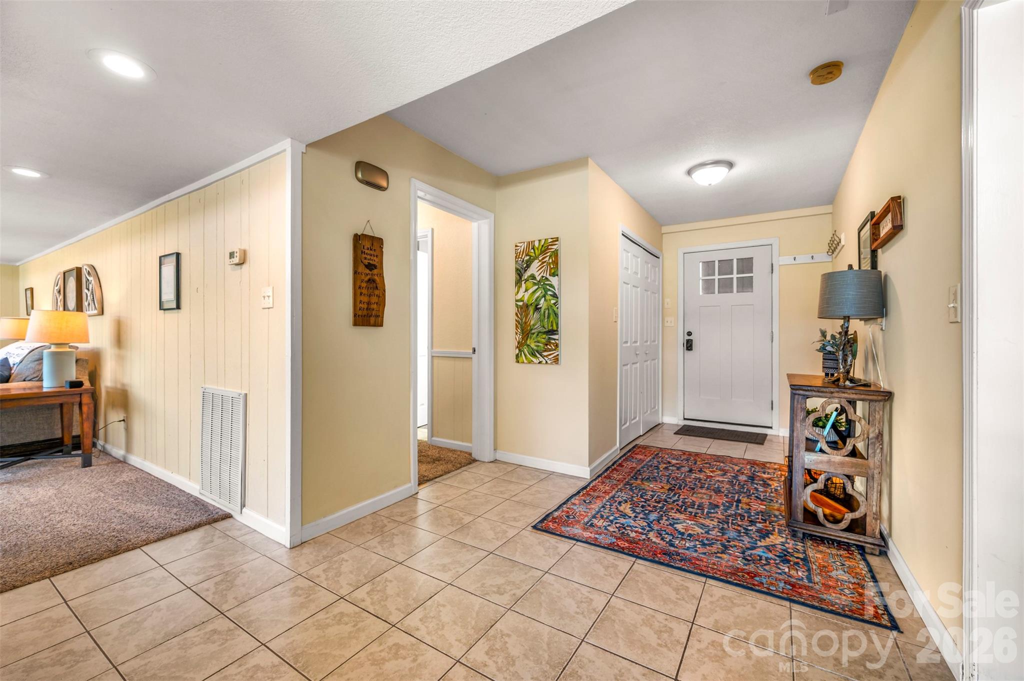 377 Kingswood Drive — Forest City