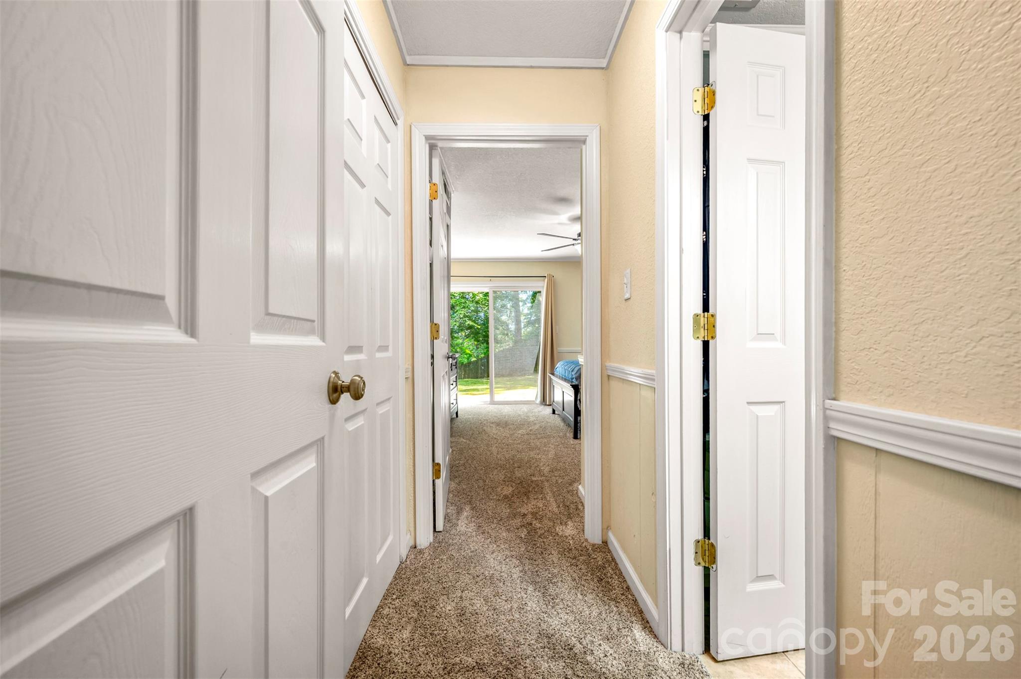 377 Kingswood Drive — Forest City