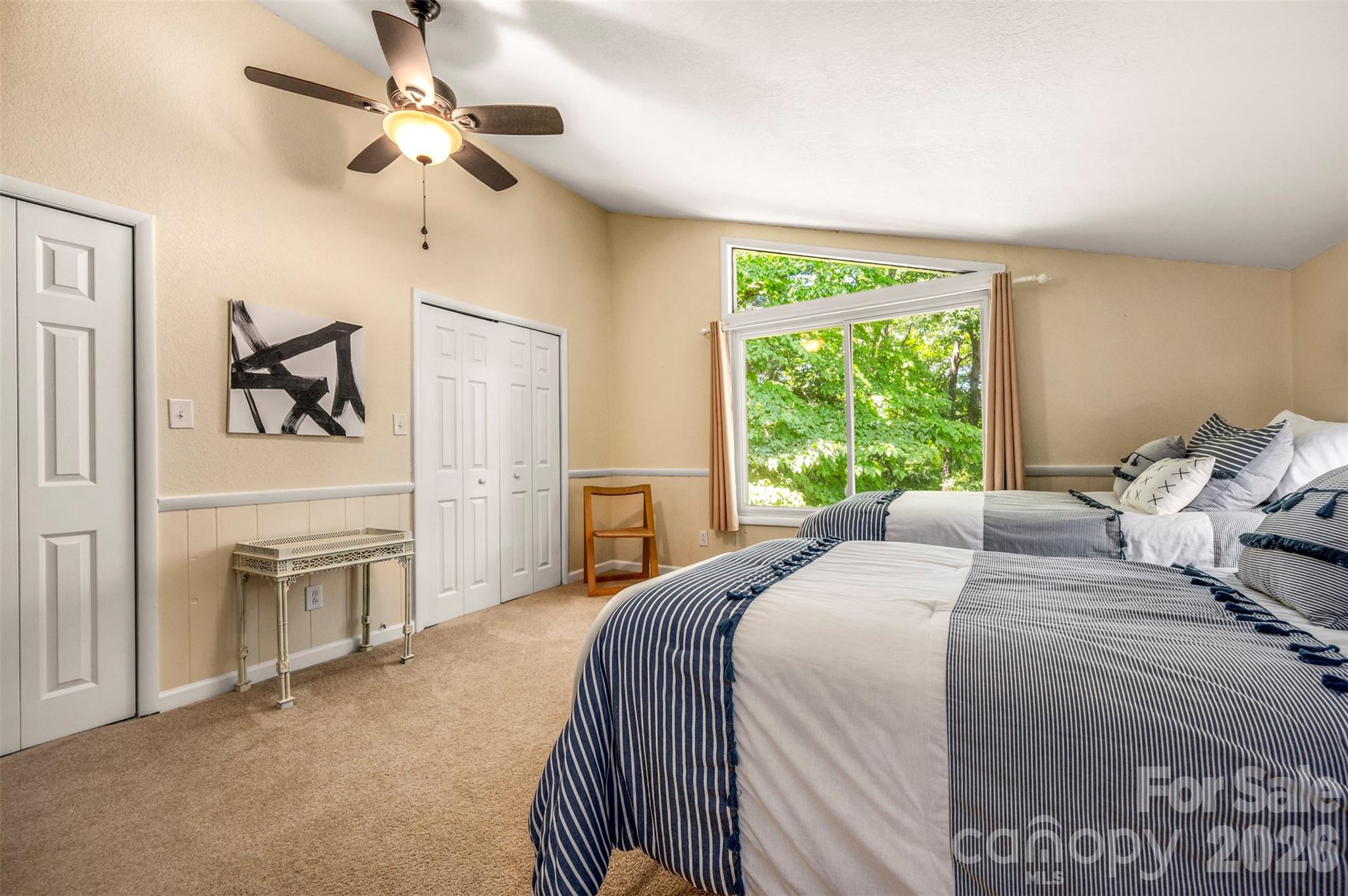 377 Kingswood Drive — Forest City