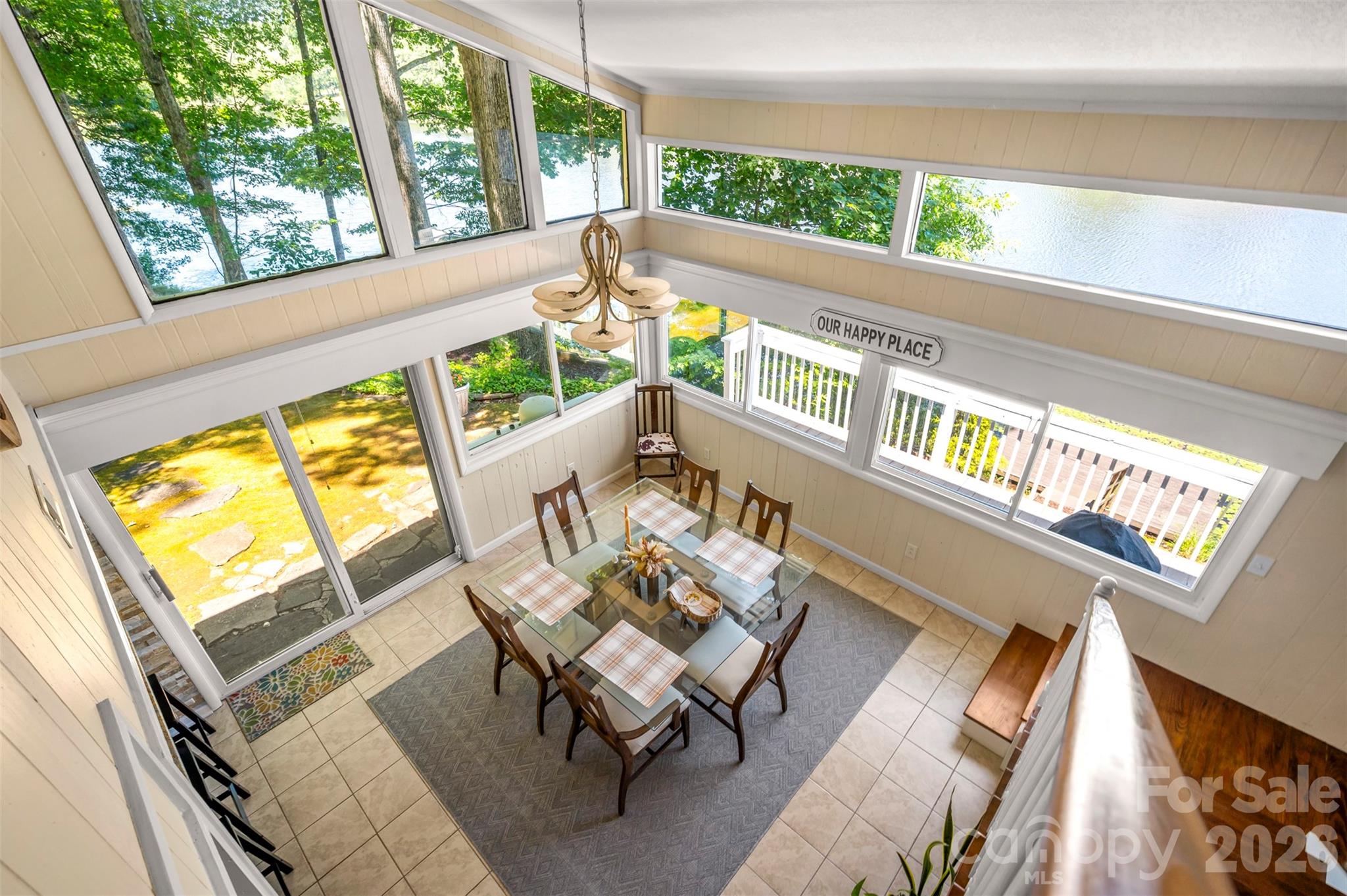 377 Kingswood Drive — Forest City