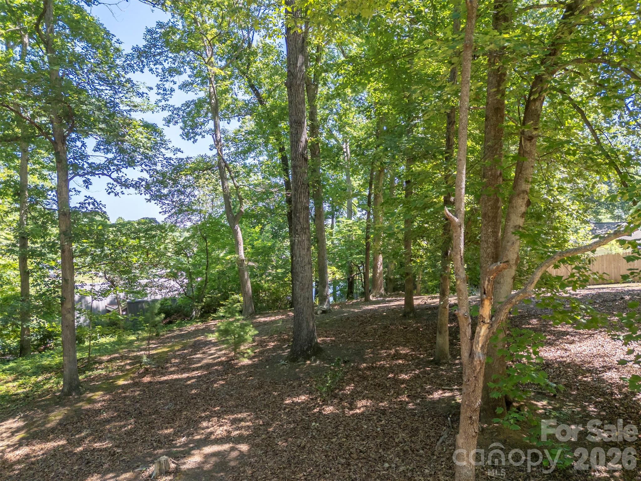 377 Kingswood Drive — Forest City