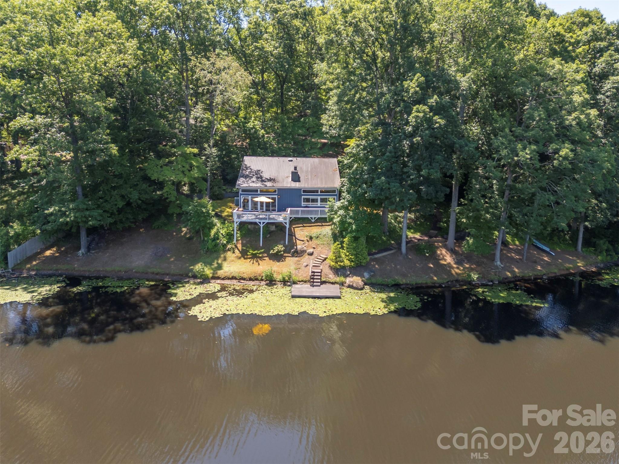377 Kingswood Drive — Forest City
