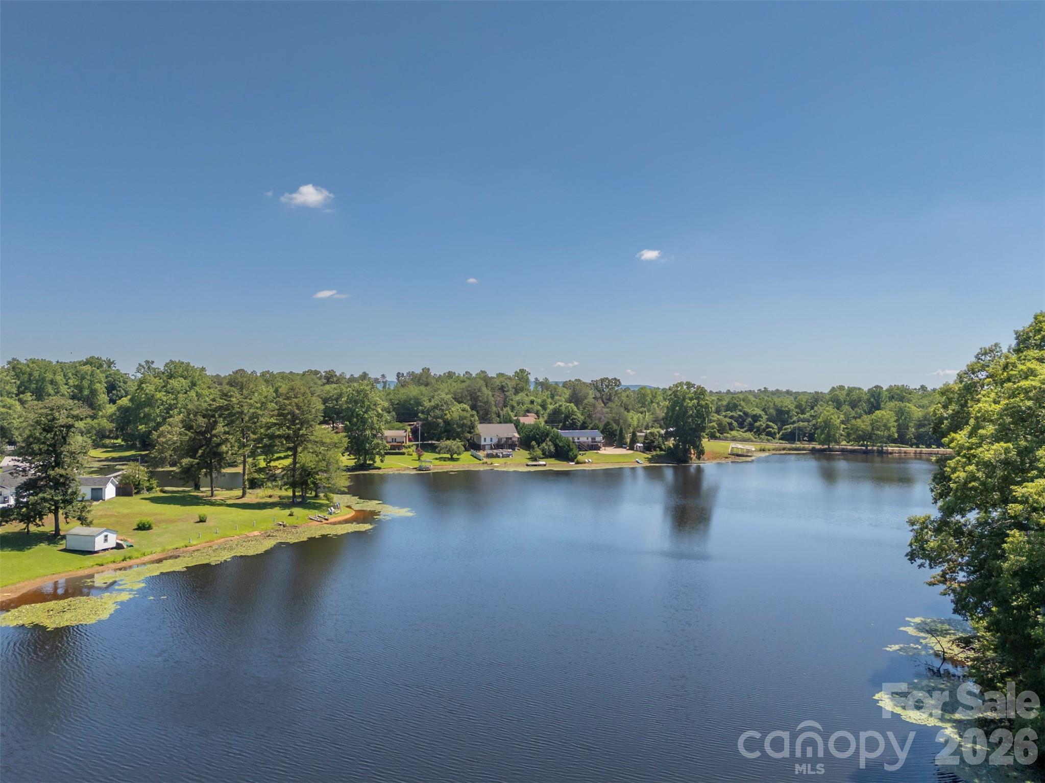 377 Kingswood Drive — Forest City