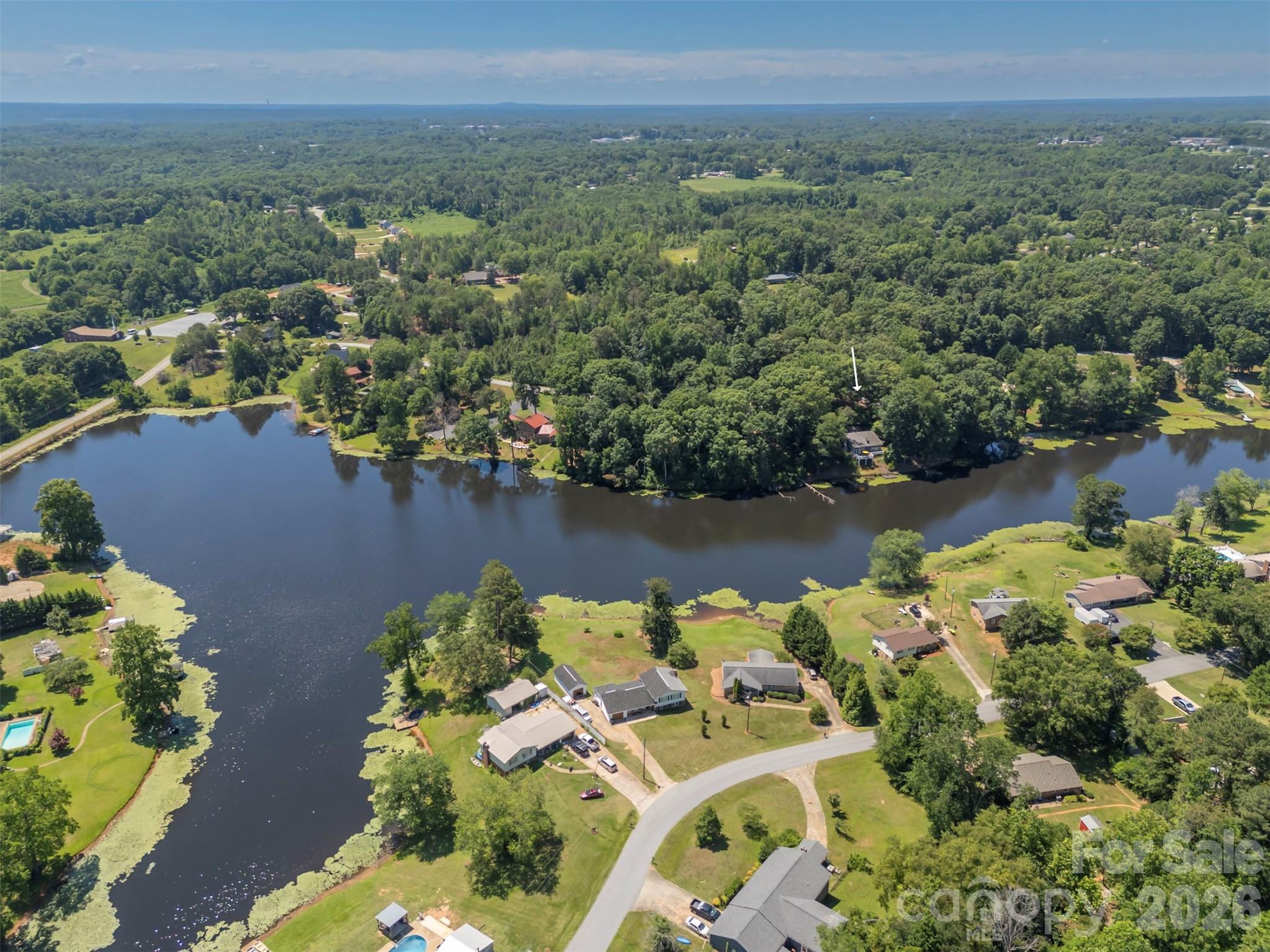 377 Kingswood Drive — Forest City
