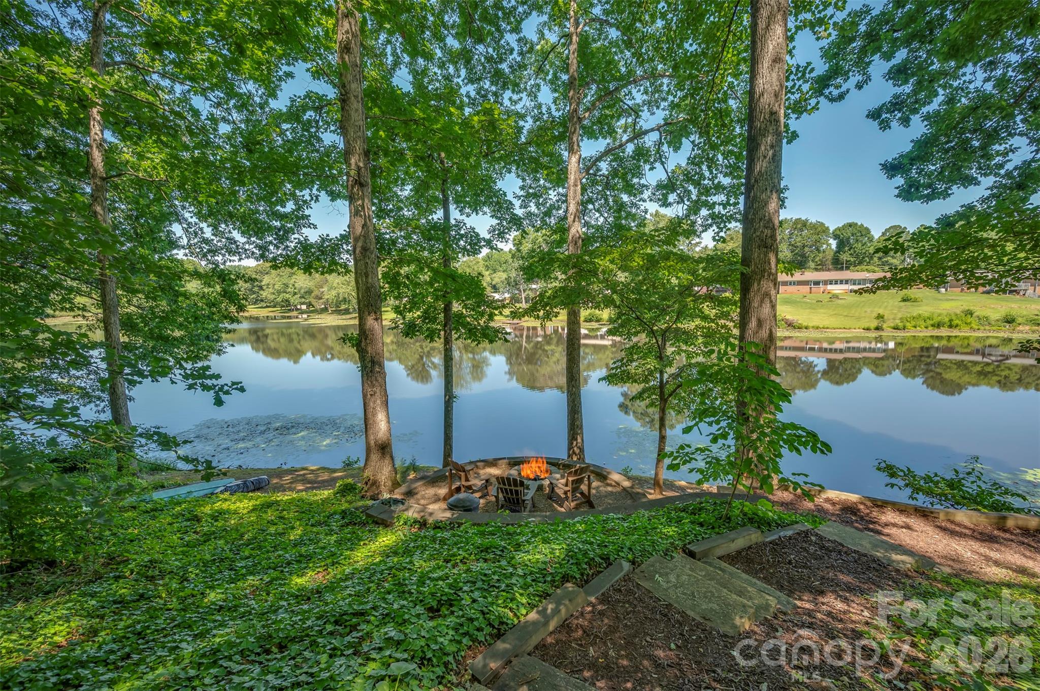 377 Kingswood Drive — Forest City