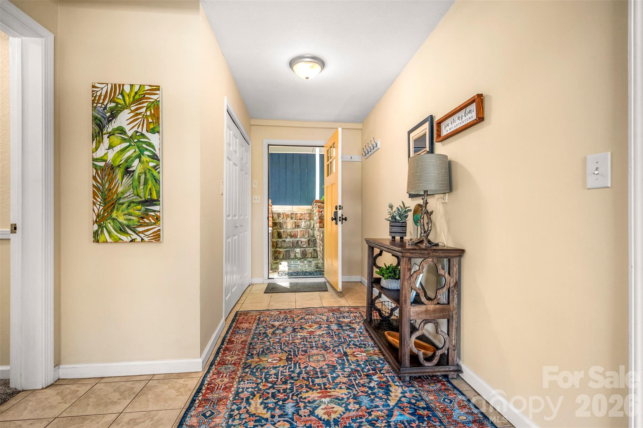 377 Kingswood Drive — Forest City