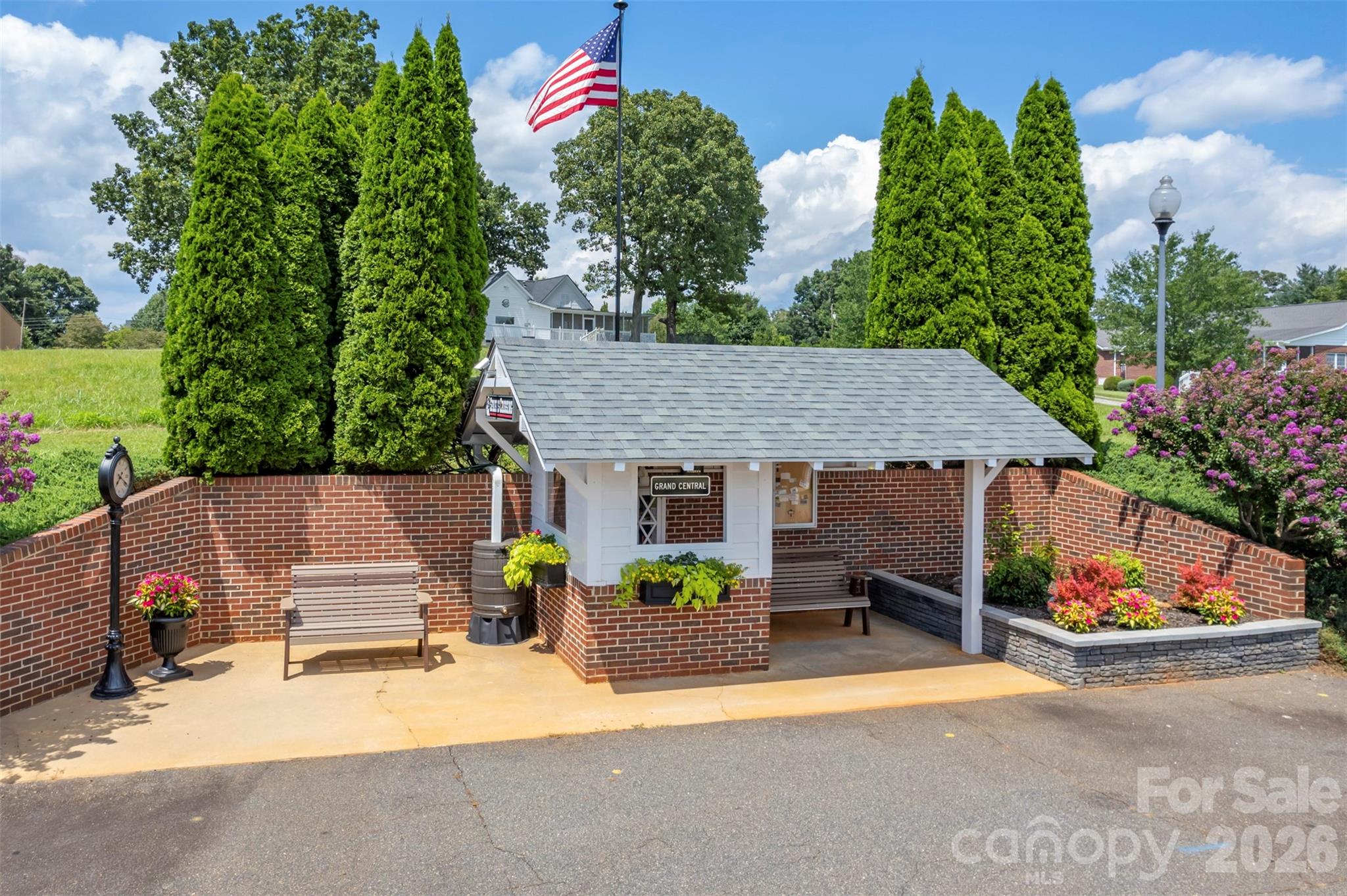 165 Central Park Circle — Spindale