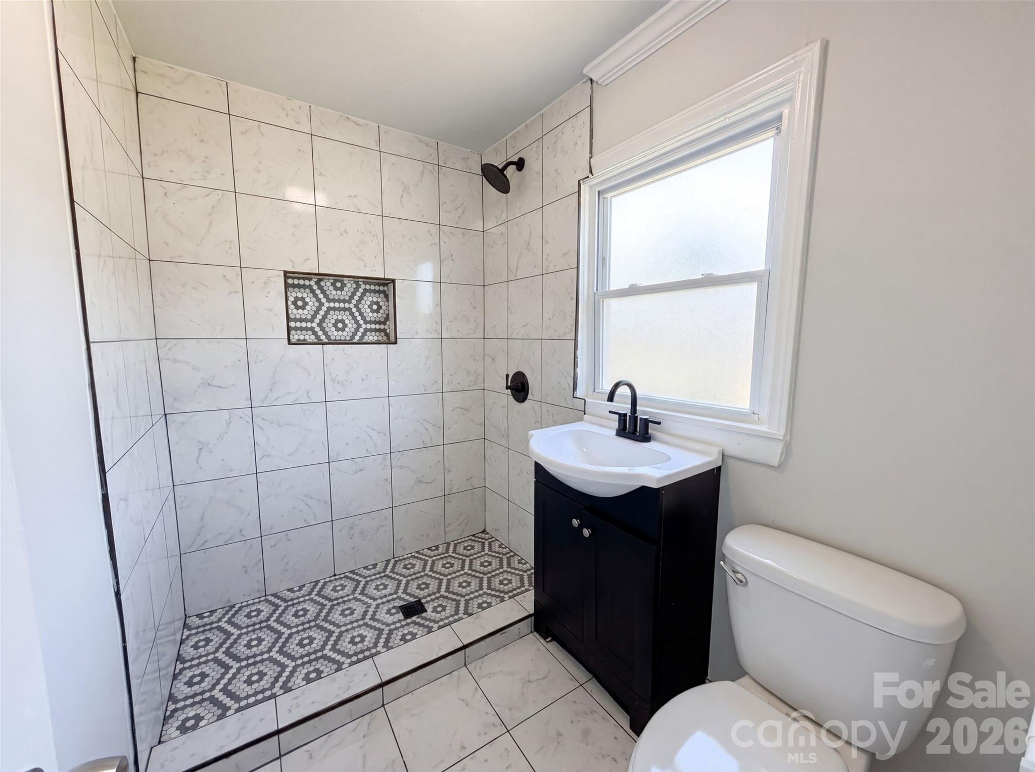 123 E Farmview Street — Gastonia